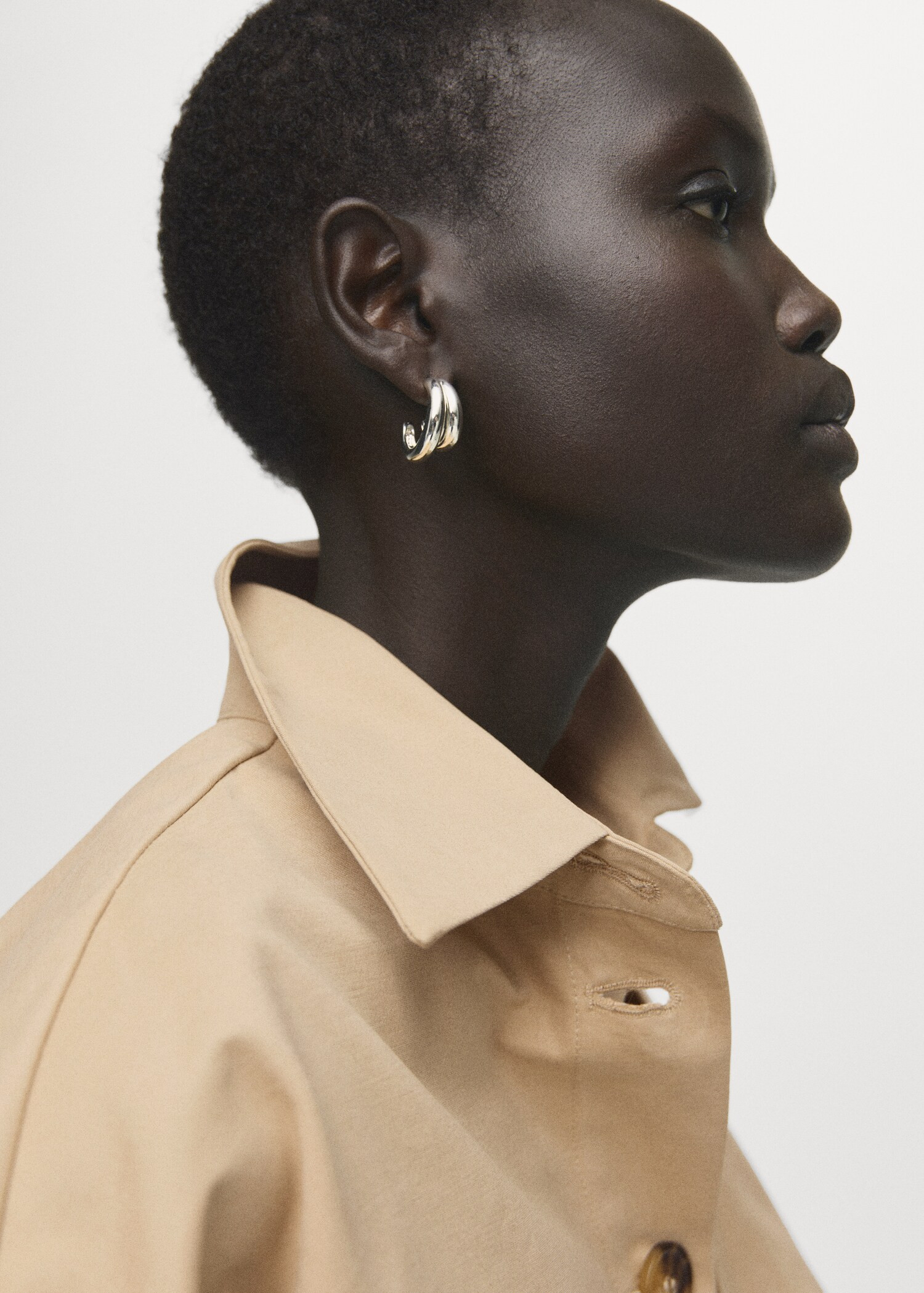 Cape-style cropped trench coat | MANGO (UK)