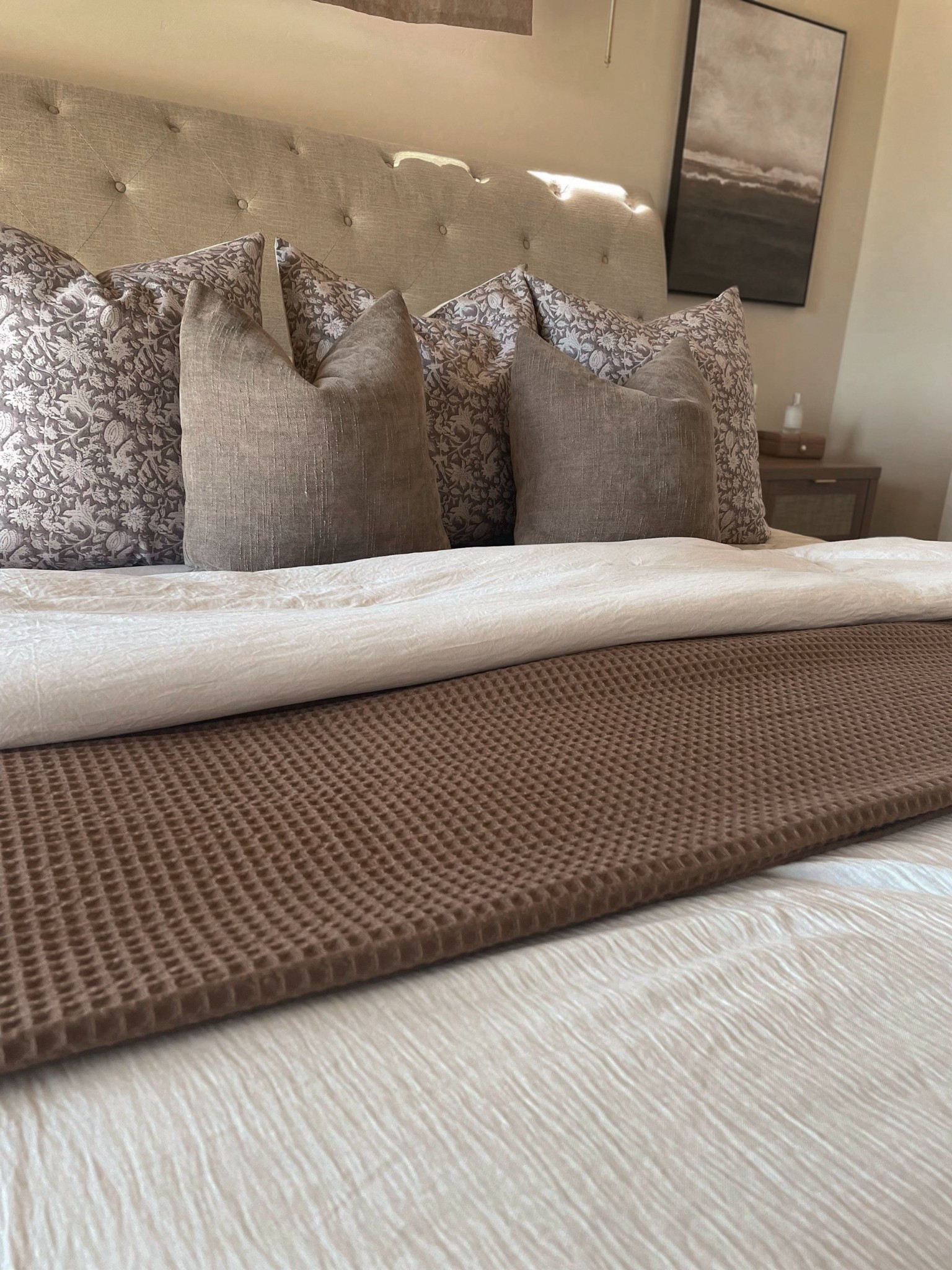 This is your sign to layer your bed 🤍
Soft neutrals, cozy textures, and intentional layering are what make a bedroom feel luxury but livable.

✨ Waffle knit blanket for texture
✨ Neutral patterned pillows for depth
✨ Linen-look euro + lumbar layers that instantly elevate the bed

This is exactly how I style beds when staging — because it photographs beautifully and makes a space feel warm and inviting.

I’ve linked similar pillows, bedding, and throws so you can recreate this look without overthinking it ✨
Tap to shop the layers below ⬇️


#LTKdayinmylife #LTKHome #LTKOver40