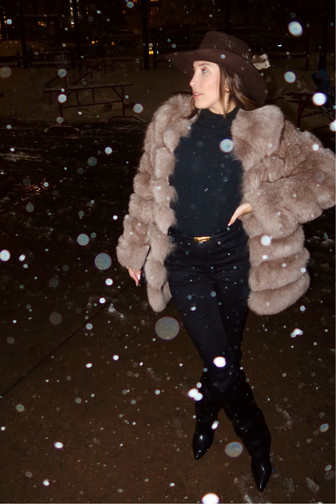 Outfit for the most magical dinner I could have ever asked for… took a horse drawn sleigh ride up Park City mountain to a cabin for dinner 🖤❄️🐴 

#LTKfindsunder50 #LTKfindsunder100 #LTKSeasonal