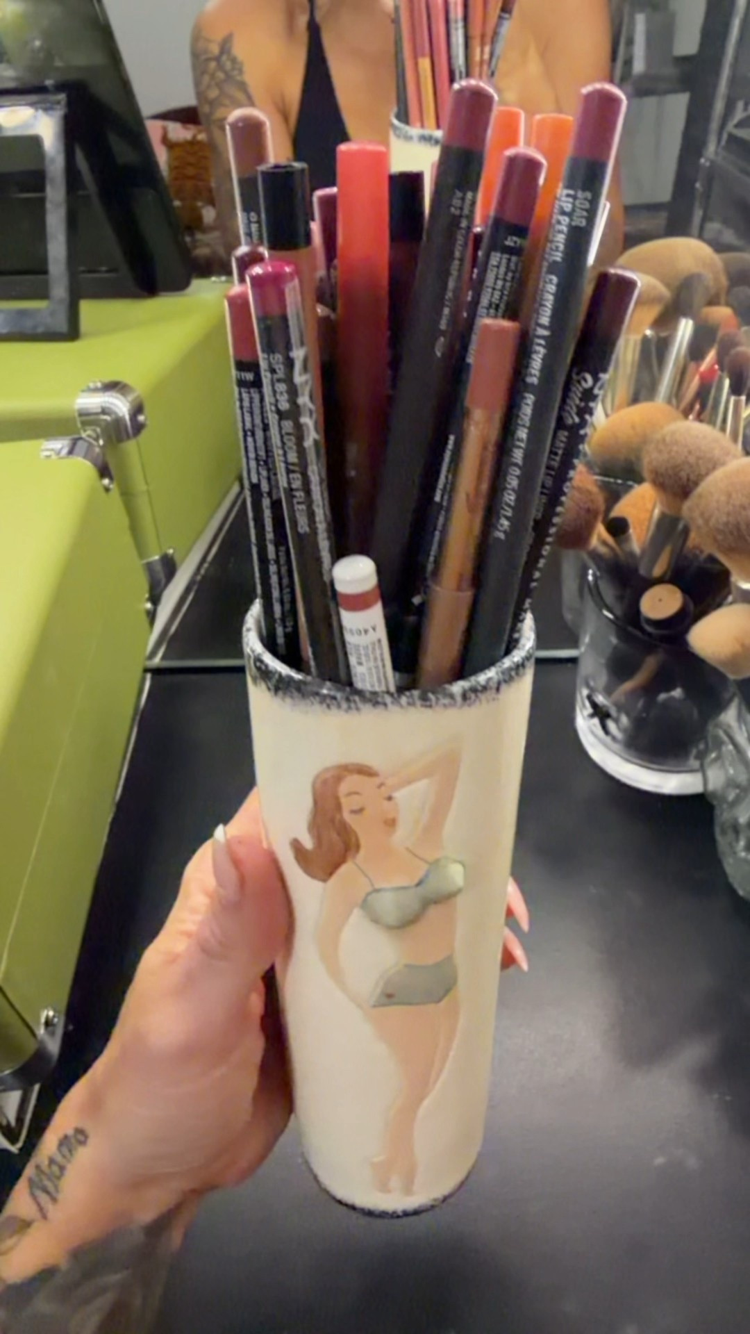 Some of my favorite lip pencils 

#makeup
#lippencil
#drugstoremakeuo
#sephorasale

#LTKFindsUnder50 #LTKSaleAlert #LTKBeauty