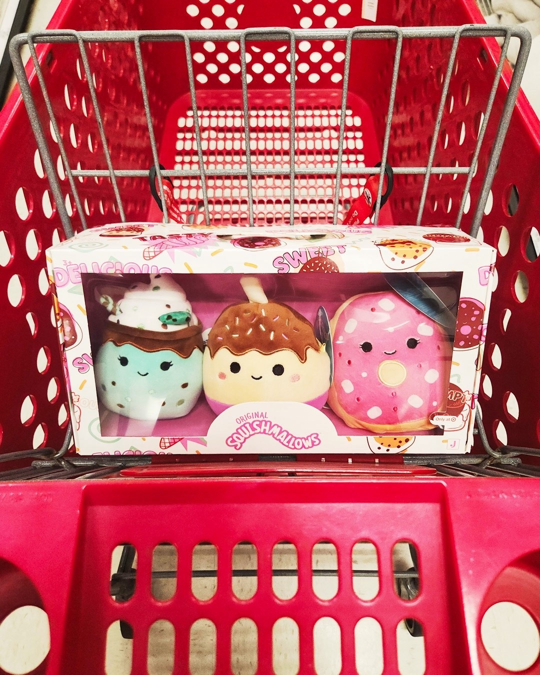 Squishmallows set 🧁 Includes three food themed plushies!
#squishmallows #targetfinds #targetdeals

#LTKHome #LTKKids