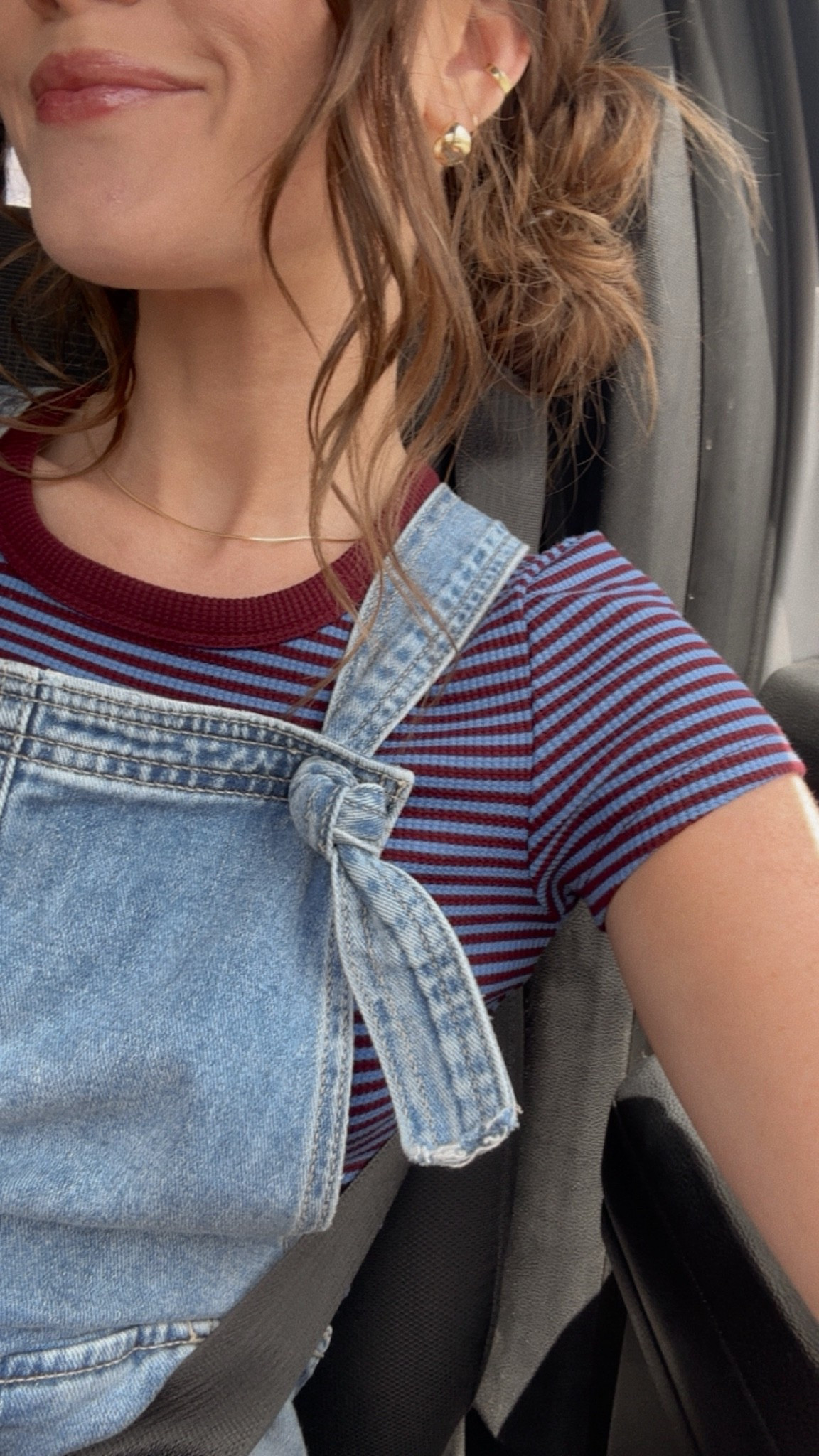 Baby tee & overalls from @American Eagle Outfitters

#LTKgrwm #LTKootd #LTKmomlife
