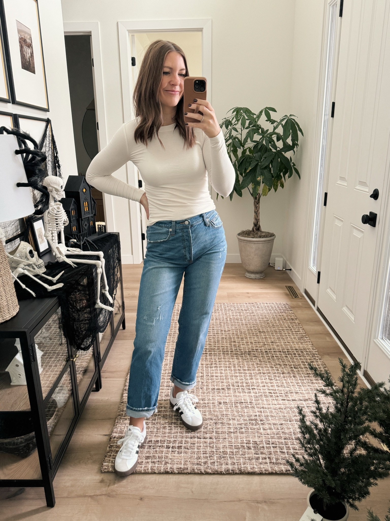 My favorite long sleeves from last winter are back! Currently 30% off. I am wearing a medium for reference. I have all the colors from last year, and it looks like they added a new a few new colors for 2024. 😍

#LTKFindsUnder50 #LTKSaleAlert #LTKStyleTip