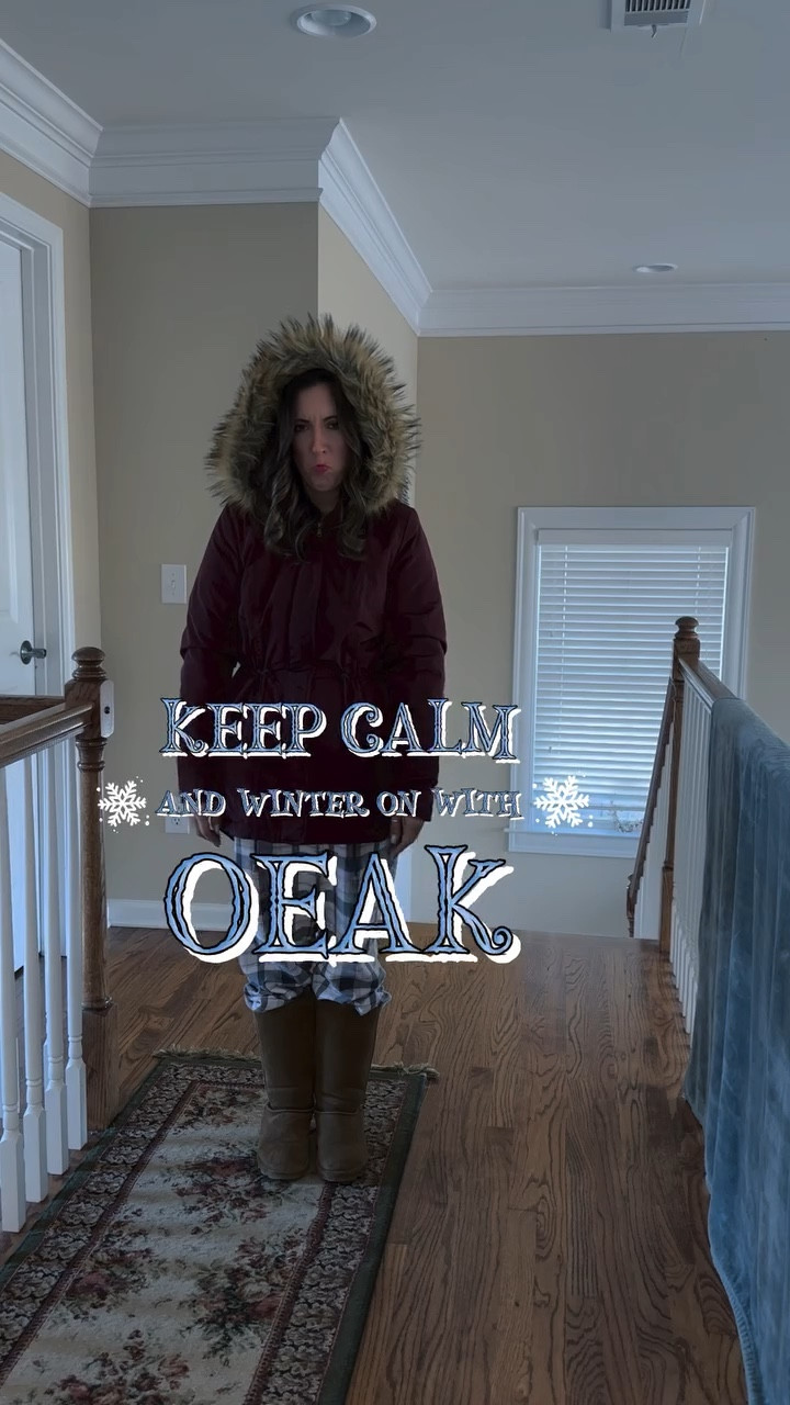 💙❄️How I survive winters❄️💙 as an adult. 🎁Thanks @oeak_marketing1🎁 #oeak #winterinthe90s - poll- check out OEAK for some wicked Black Friday deals now♥️did your mothers wrap you up like a Christmas burrito 🌯?