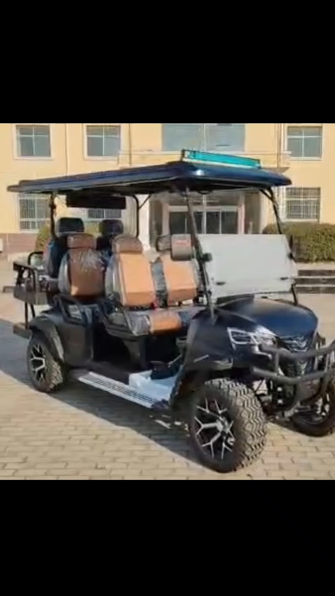 Eva is where I got my golf cart +86 198 5344 6208

