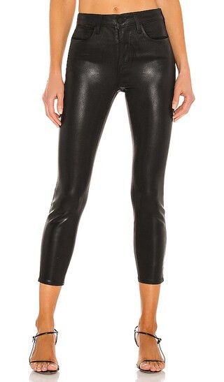 L'AGENCE Margot Skinny Jean in Black. - size 23 (also in 24, 25, 26, 27, 28) | Revolve Clothing (Global)