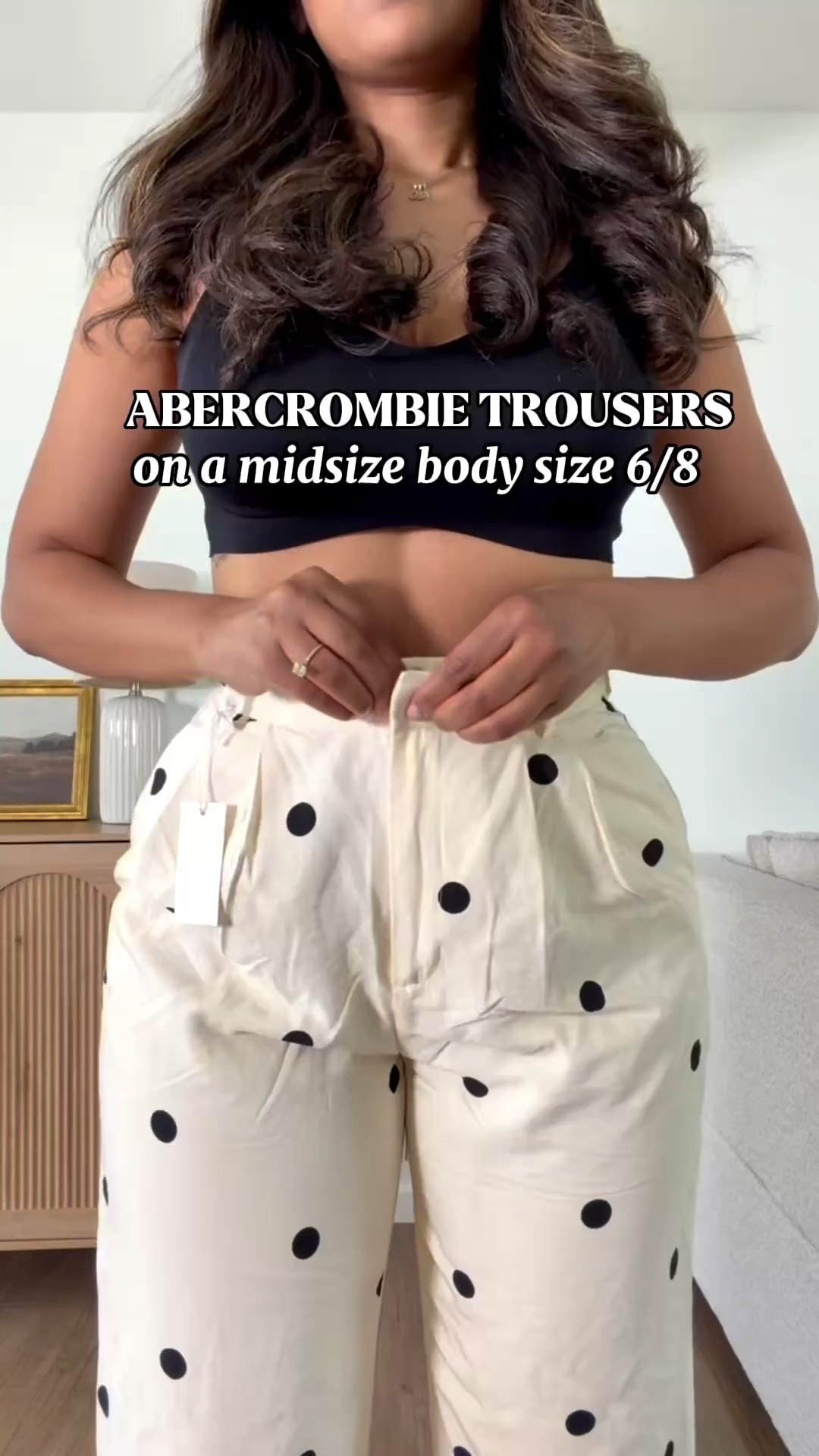 Abercrombie trousers!!! Midsize size 6/8 curve love 28”9/ long! Polka dot trousers

#LTKSaleAlert #LTKMidsize #LTKootd