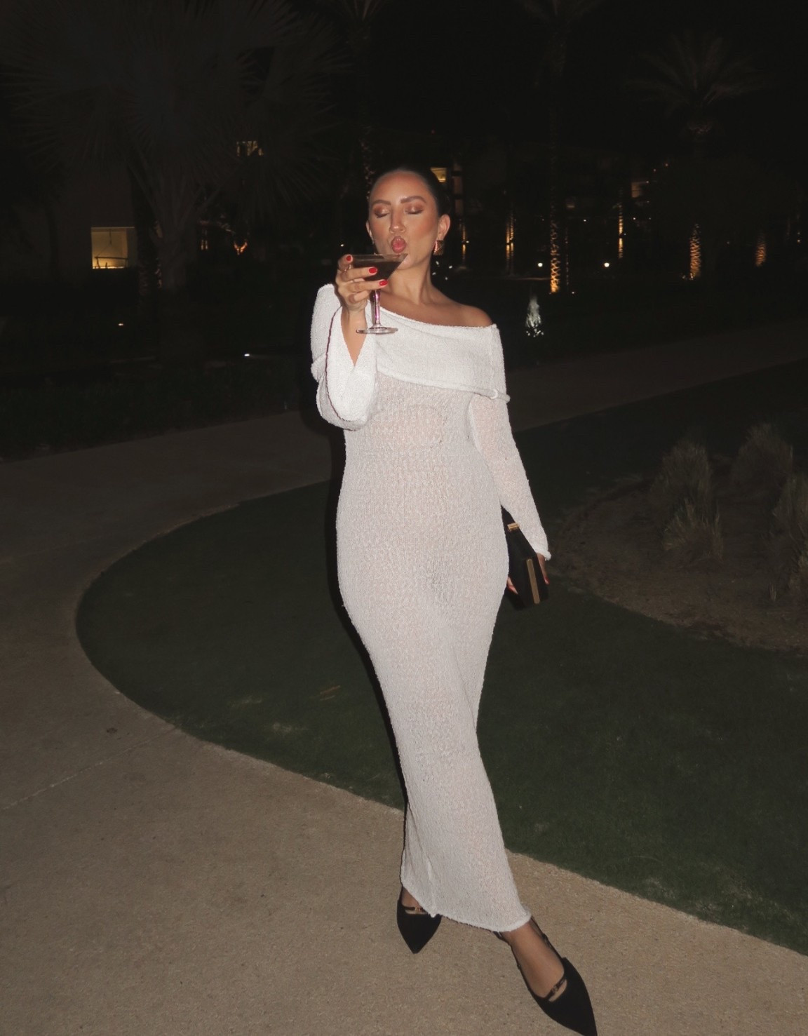 One of my favorite, easy holiday looks with this white textured maxi dress!

Paired it with some black pointed toe heels. Wearing nude undergarments and you can’t see underneath!

#LTKCyberWeek #LTKPetite #LTKHoliday
