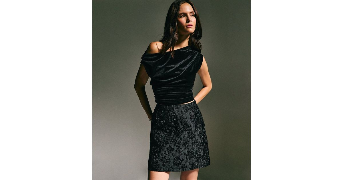 Black Floral Jacquard Sparkle Mini Skirt | New Look | New Look (UK)