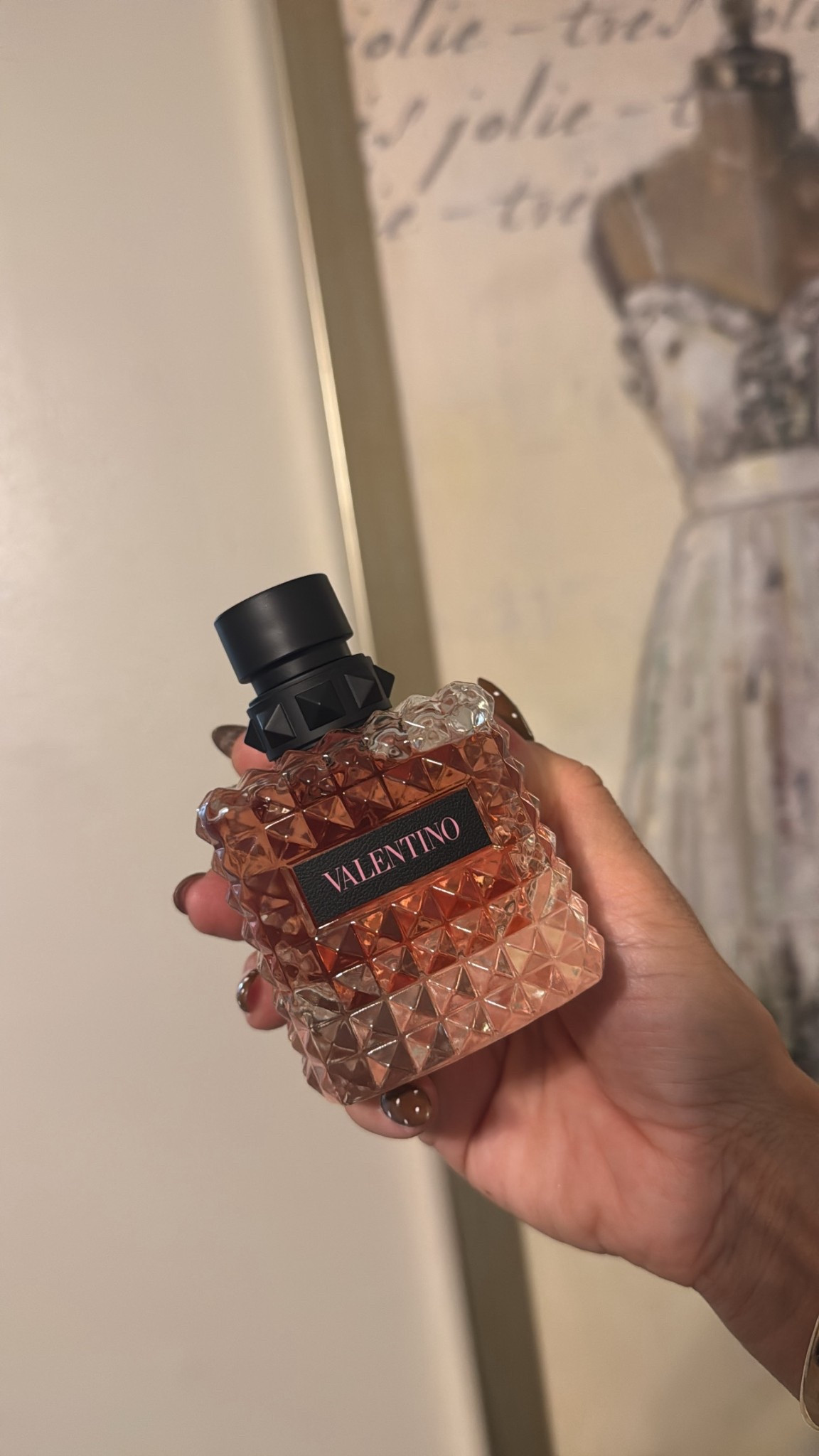 ICONIC scent perfect for winter
Jasmine, cashmeran & smoky vanilla

Valentino
Valentino Beauty

#LTKHoliday #LTKBeauty #LTKGiftGuide