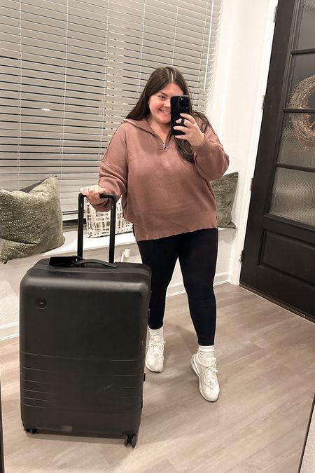 Travel outfit. Travel fashion. Ootd. Airport outfit. Airport fashion. Amazon fashion. Athleisure 

#LTKstyletip #LTKtravel #LTKunder50