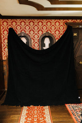 Black Waffle Fringe Blanket 90x90 | Staykation
