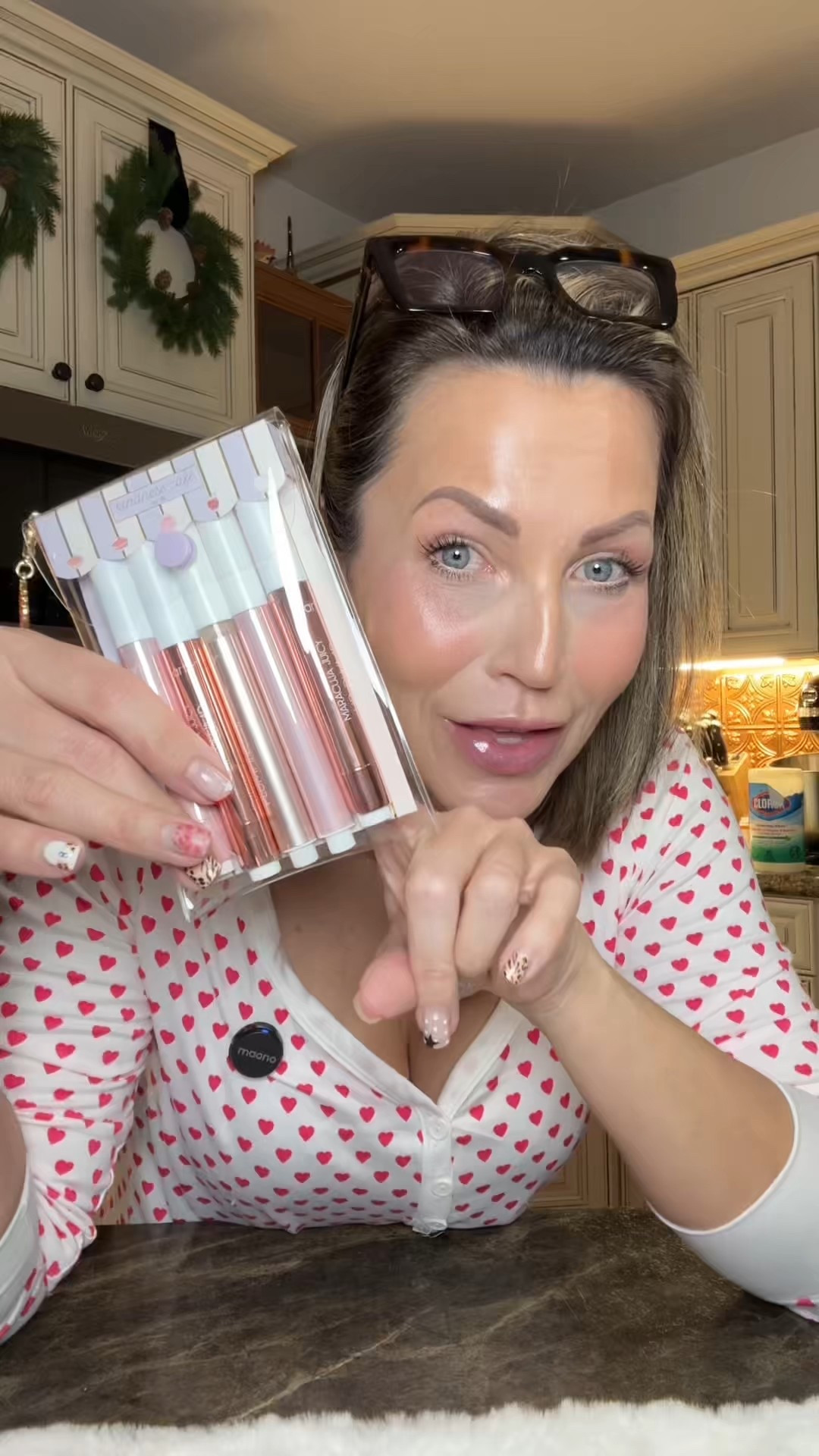 Tarte Sweet Indulgences Maracuja Juicy Lip Gloss Set is the perfect holiday gift set! 3 high-shine glosses packed with hydration 💋
#GlossGoals #HolidayBeautyGifts

#LTKCyberWeek #LTKBeauty #LTKGiftGuide