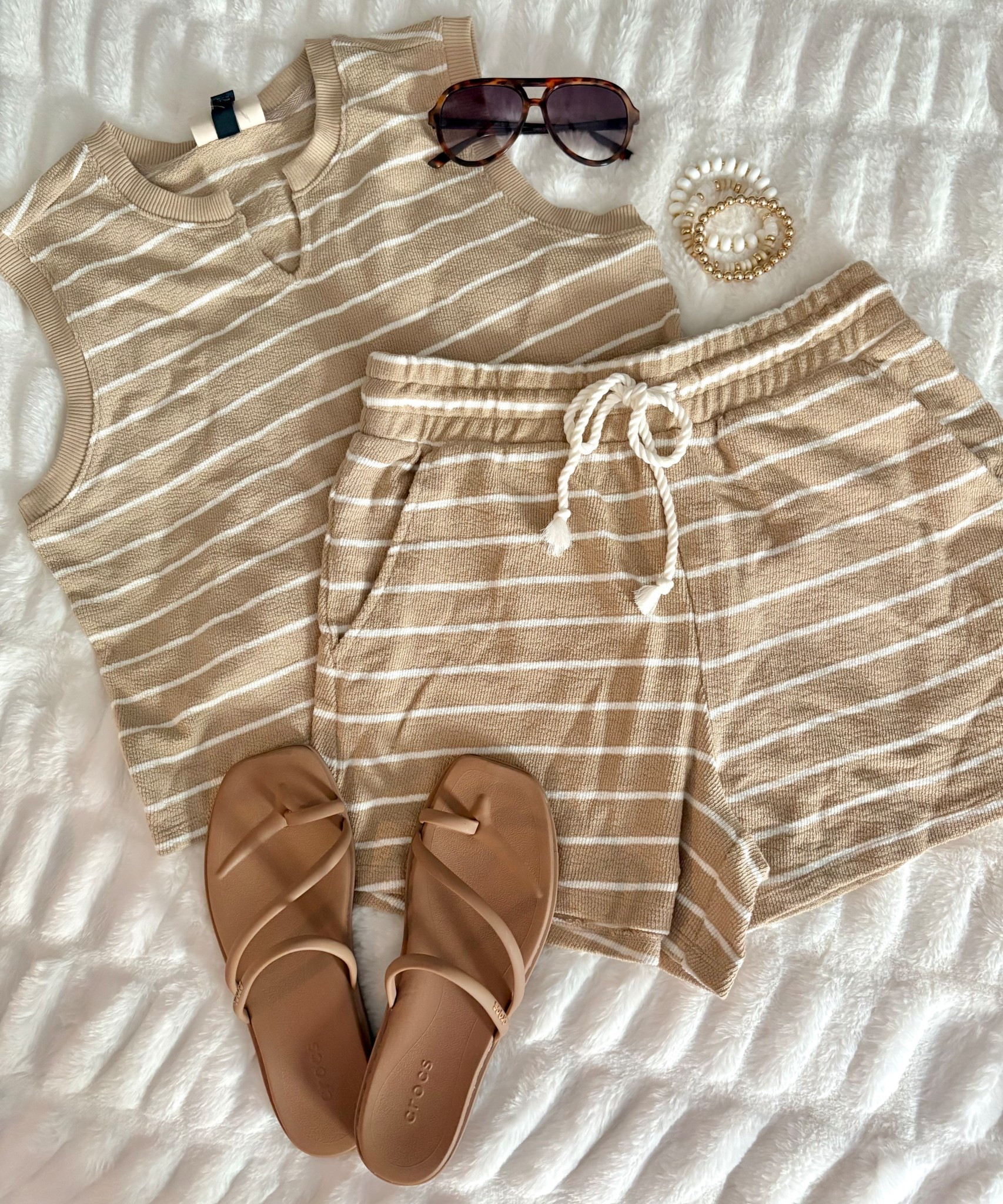Cute Target Set! Easy to throw on & go and look put together! (both fit tts, small) Would be perfect for vacation!

#LTKmomlife #LTKootd #LTKTravel