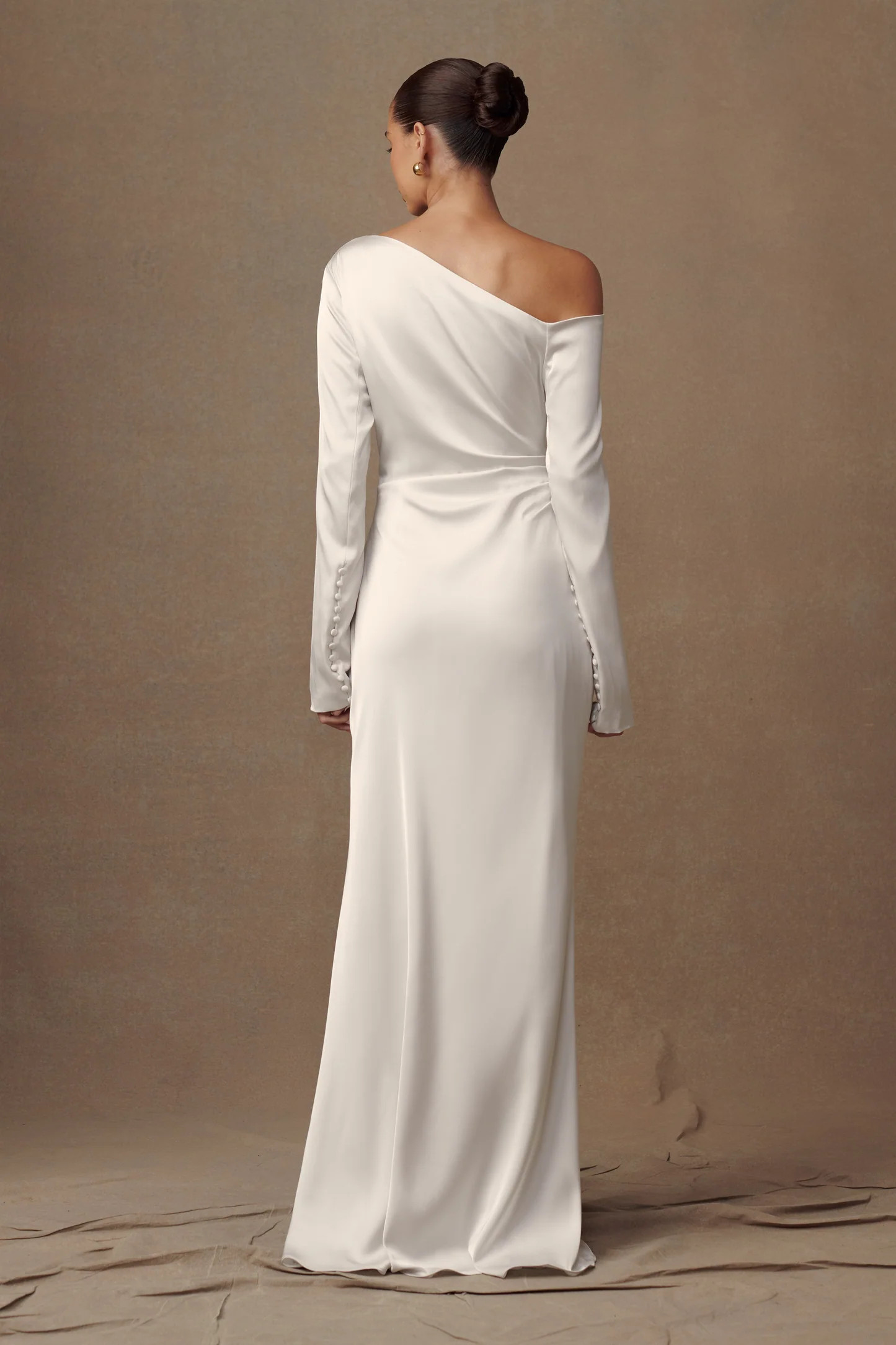 Avery Long Sleeve Maxi Dress - Ivory | MESHKI US