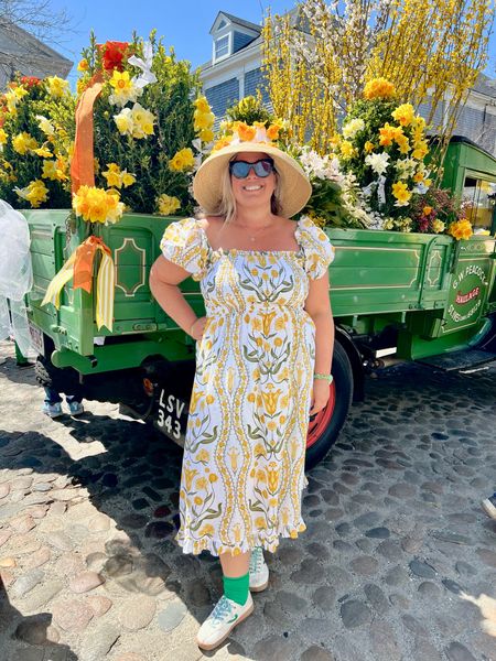 Daffodil outfit from Beyond By Vera. #ad

Shoes are Tretorn from Tuckernuck, and hat is from Lisi Lerch, devoted by my friend Jen from Peachy Pendants.

I am wearing a L in the dress.

#beyondbyvera #handdrawn #wearableart #festivaldress

#LTKSeasonal #LTKmidsize #LTKFestival