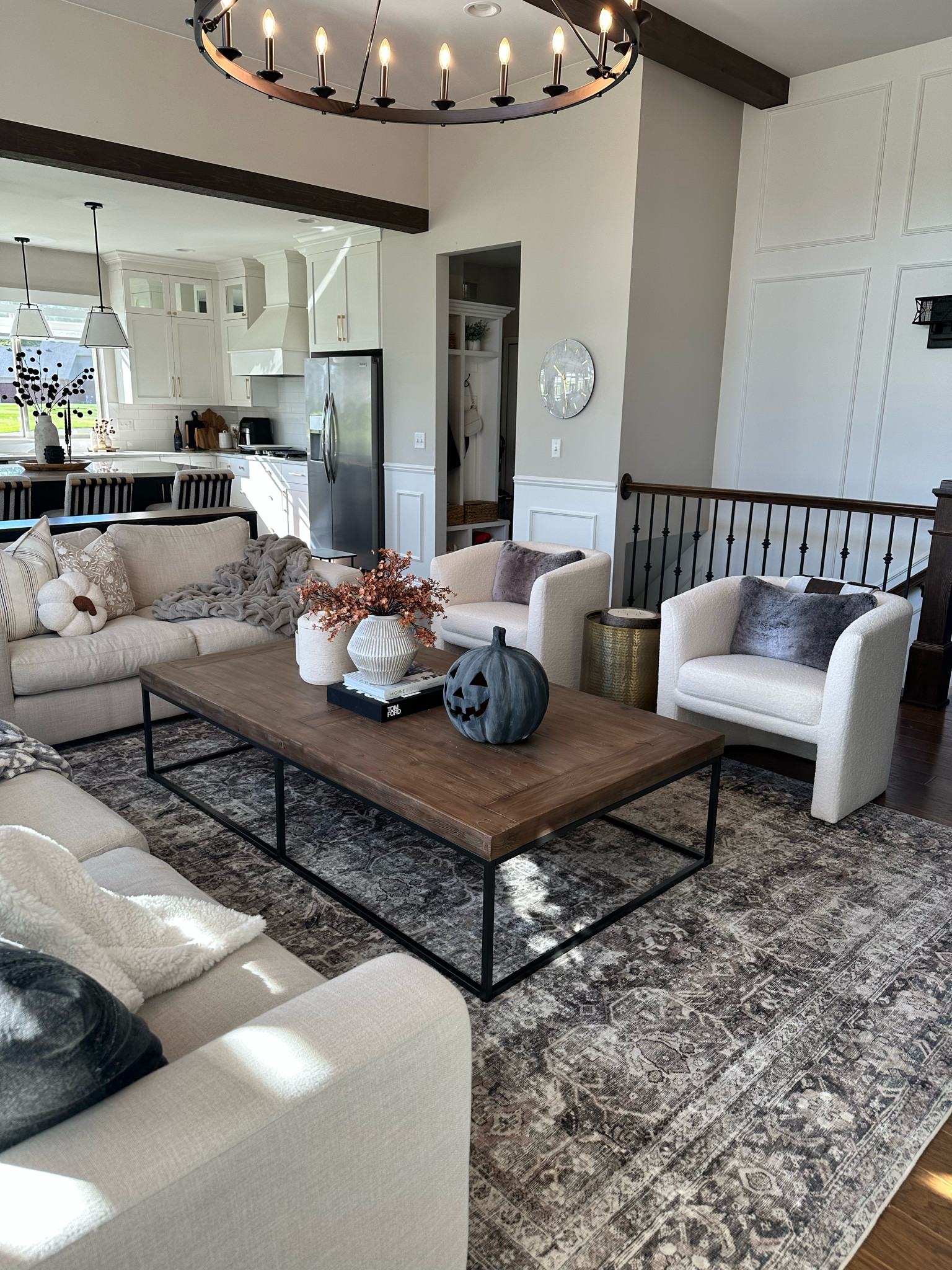 Living Room 🍁

#LTKhome #LTKSeasonal