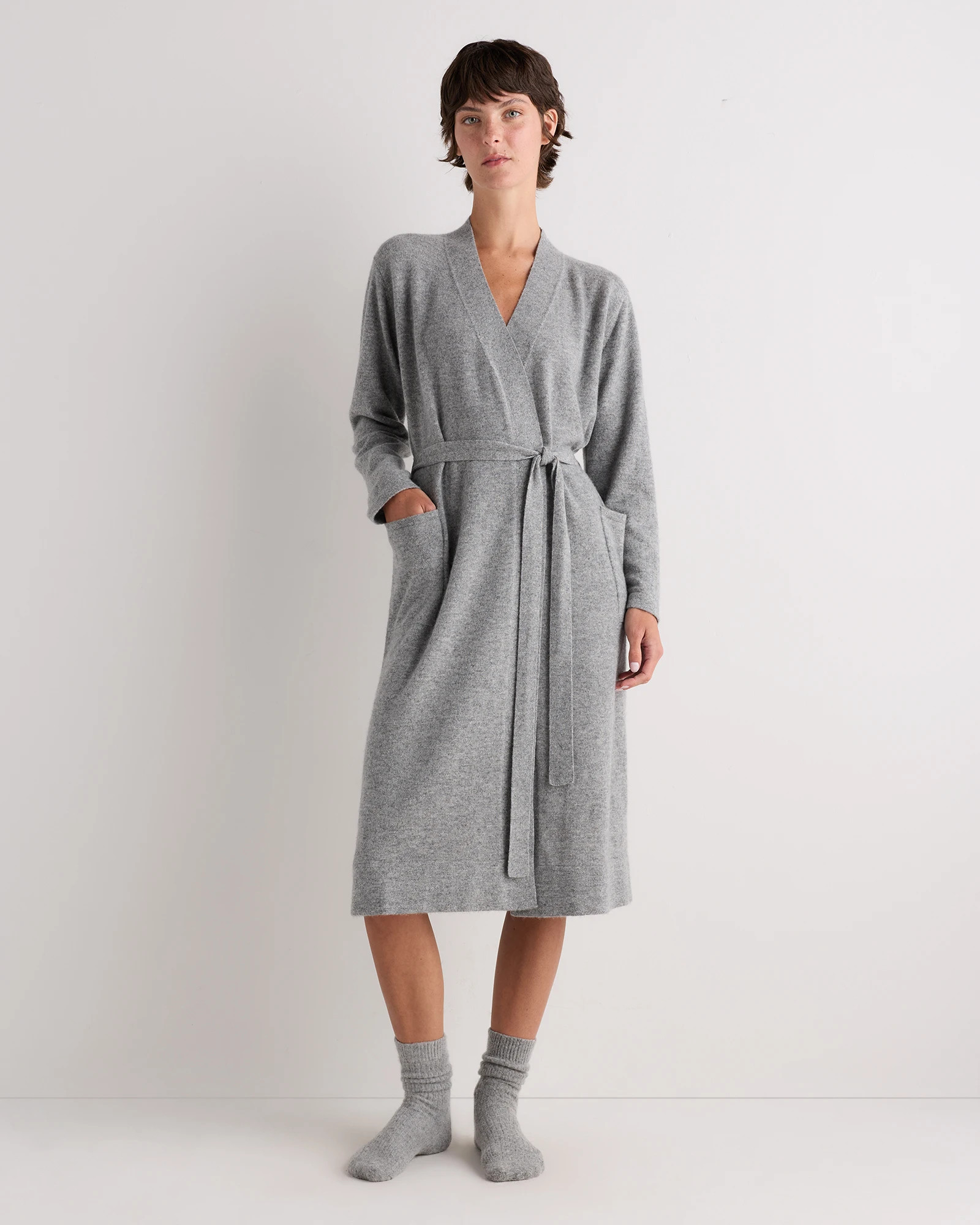 Quince | Women's Mongolian Cashmere Robe in Ivory, Size Small | Quince