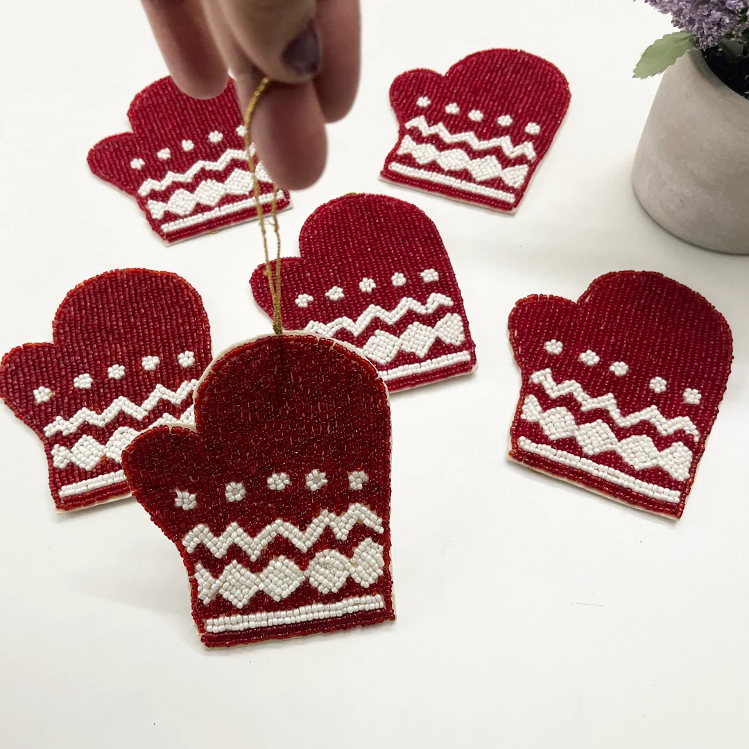 Set of 6, Handmade beaded Christmas Mittens to decorate Christmas tree, gift for her, Christmas g... | Etsy (US)