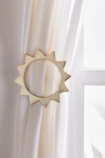 Sun Curtain Barrette | Urban Outfitters (US and RoW)