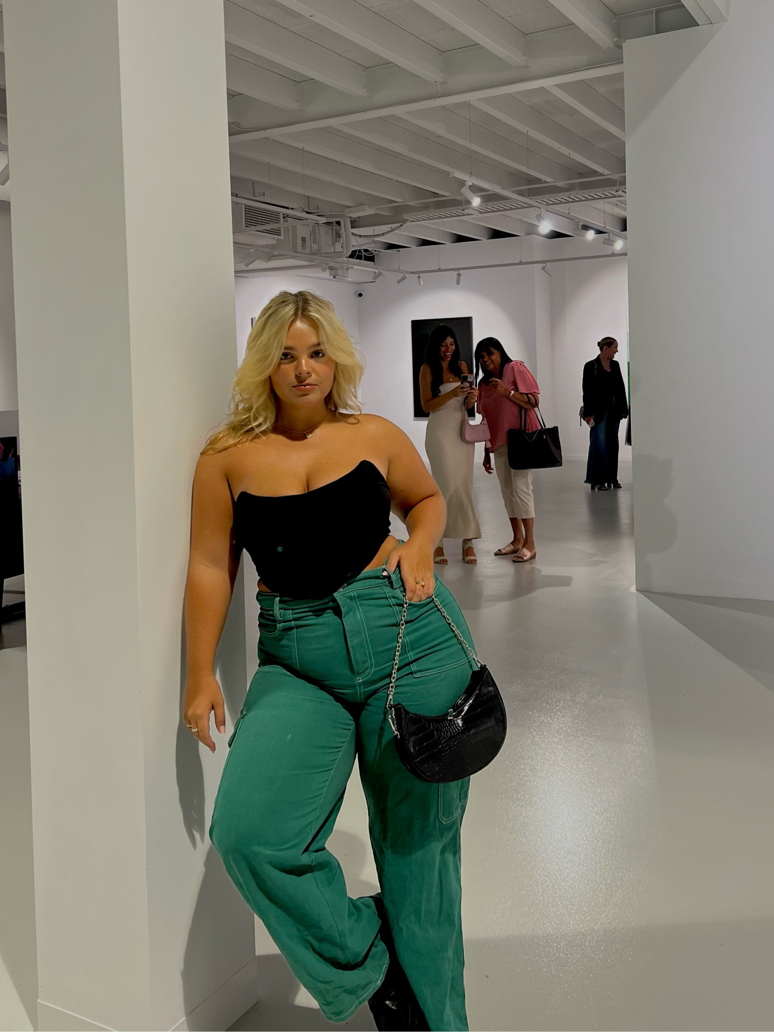 Edgy girl 

#LTKFind #LTKSeasonal #LTKcurves