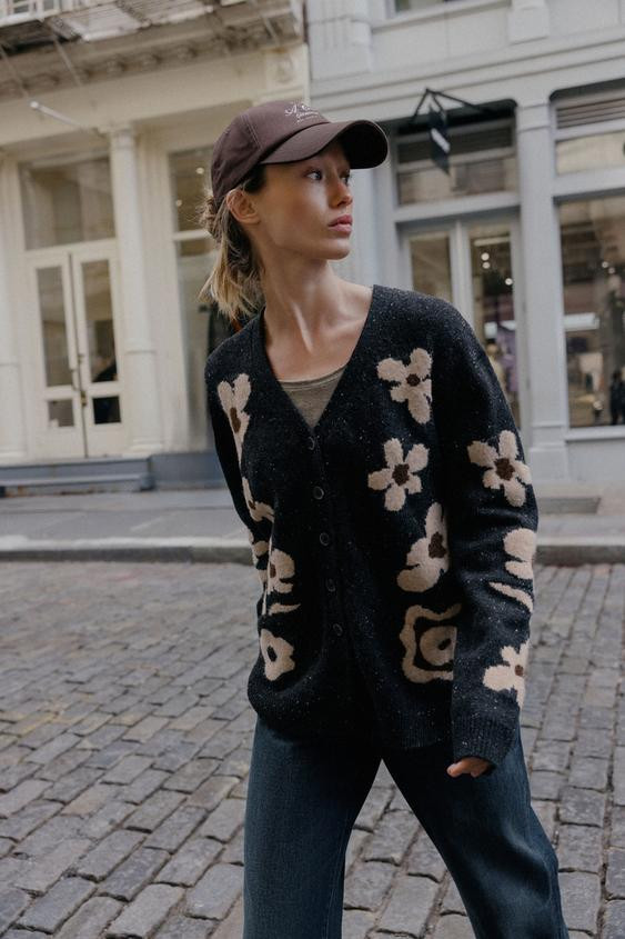 OVERSIZED FLORAL JACQUARD KNIT CARDIGAN | Zara US