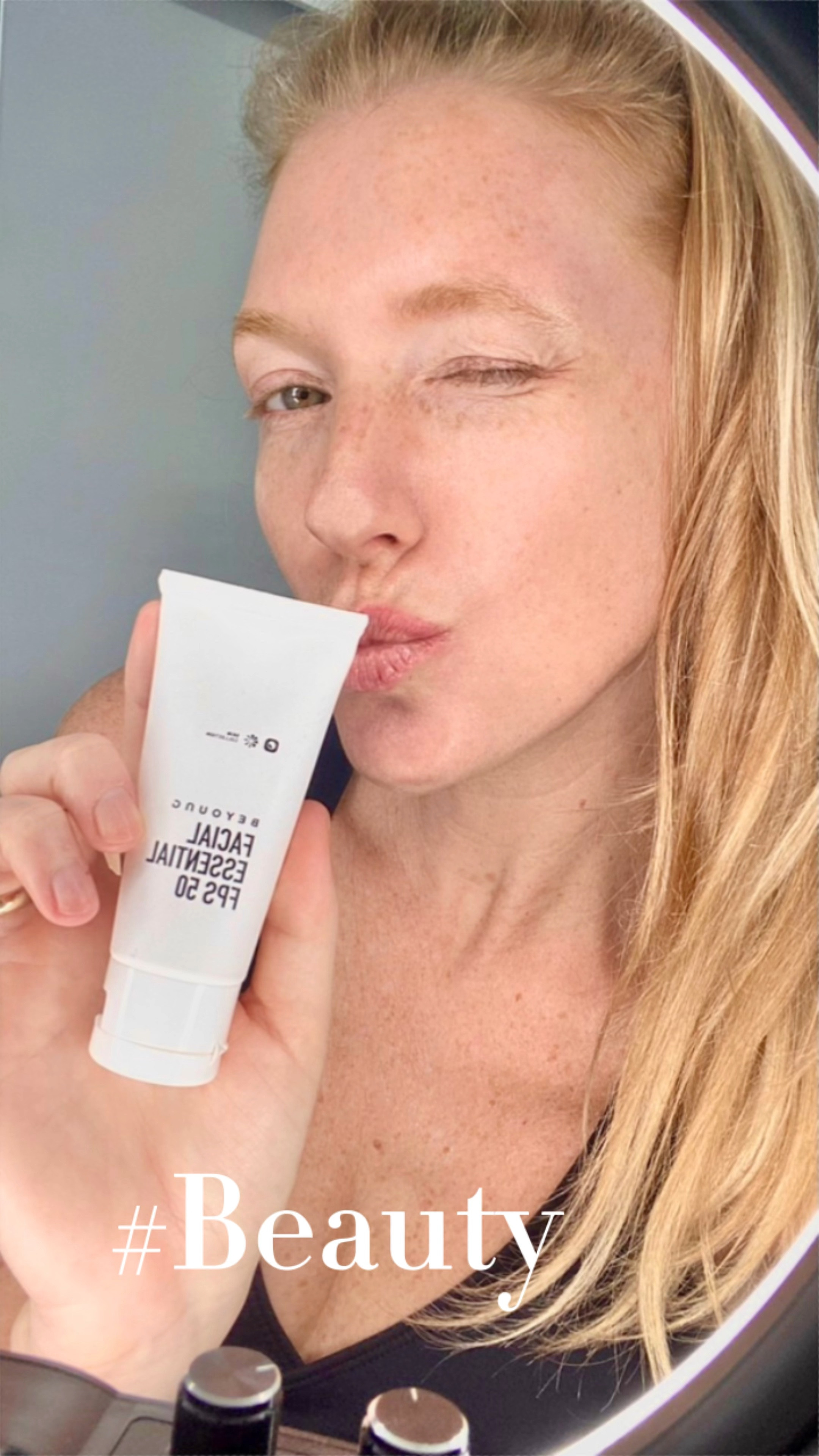 Protetor solar facial 50fps Beyoung ☀️ 
Cupom MICHELEBOTAN10 🏷️💝

#LTKbrasil #LTKfitness #LTKActive