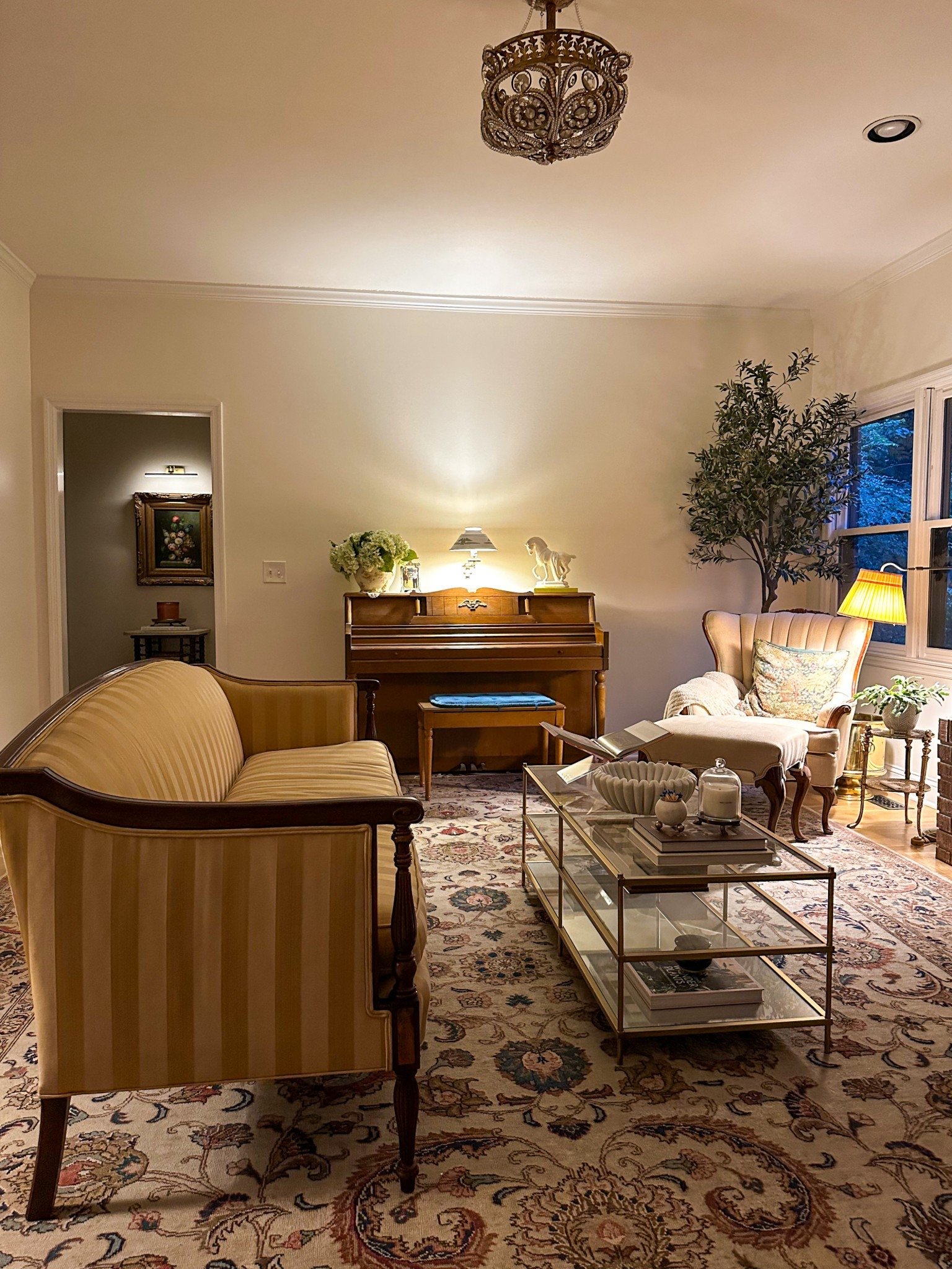 Lamp o’clock with the new (vintage) striped sofa. My imagination is running wild with the things I want to do to this room eventually and I’m loving living in fantasyland daydreaming about it 💭 Do you do this too?

#vintage #antique #livingroom #interiordesign #collectedhome #southernliving #lovewhereyoulive 




Moody | Cozy | Cozy Interiors | Moody Aesthetic | Secondhand | vintage | home improvement | renovation | traditional | interior design | design inspo | home decor | antiques | thrifted finds | collected home | thrifting | affordable decor | DIY | facebook marketplace  | FBMP | estate sales | sustainable | upcycle | Nashville

#LTKStyleTip #LTKHome