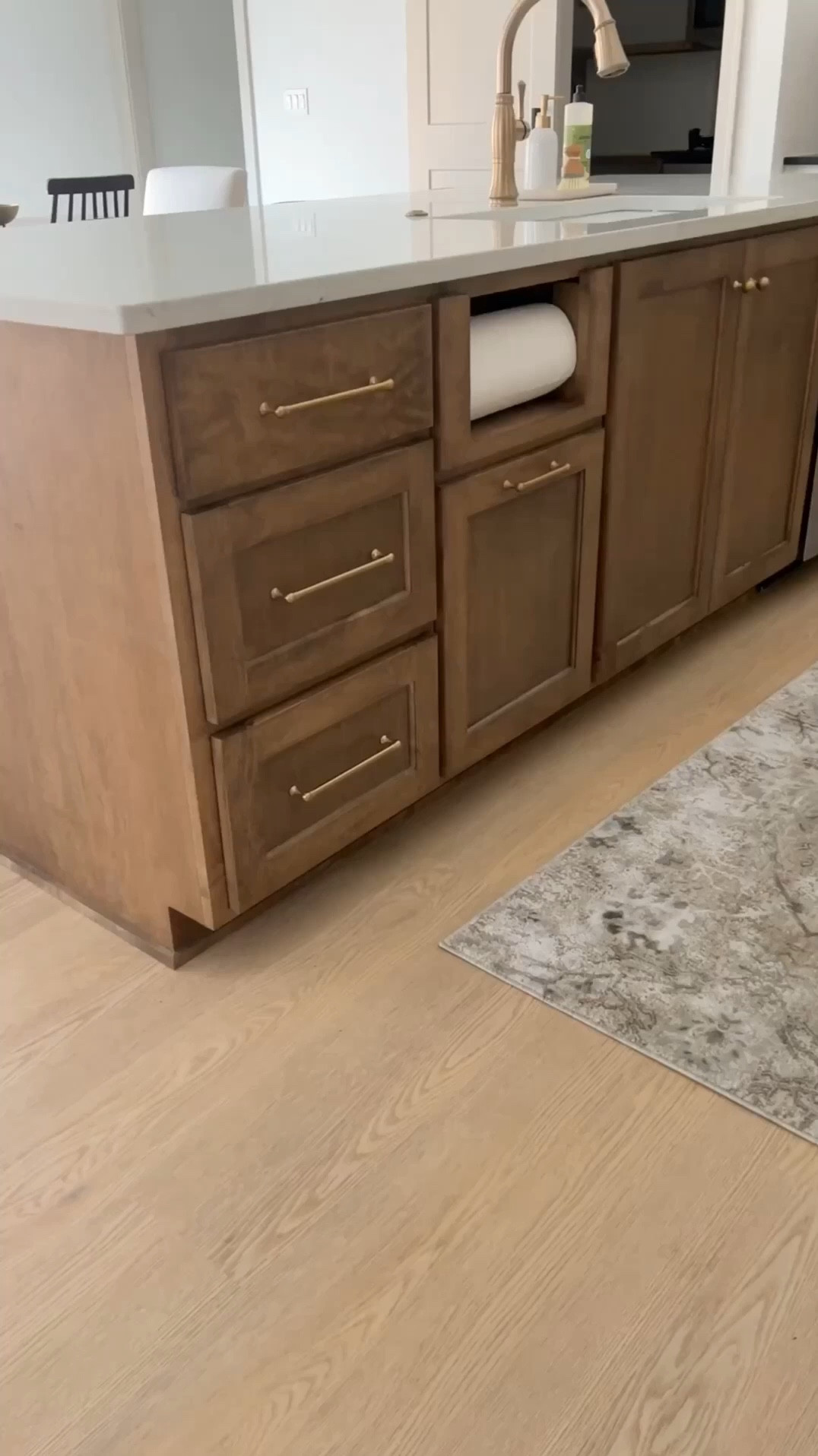 Love this neutral rug!  Use code REMI 🤍

#LTKSeasonal #LTKHome #LTKStyleTip