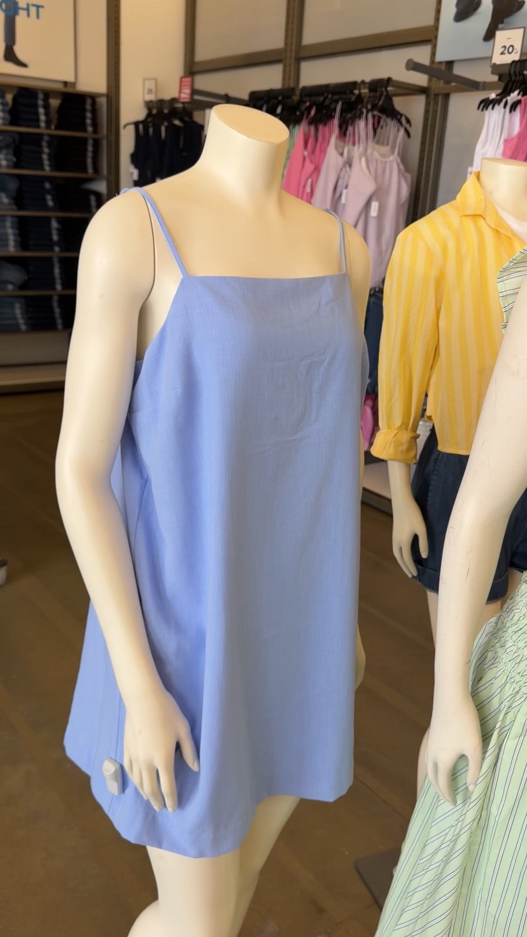 This cute dress comes in a ton of colors! Old Navy has so great summer pieces hitting the floor 

#LTKootd