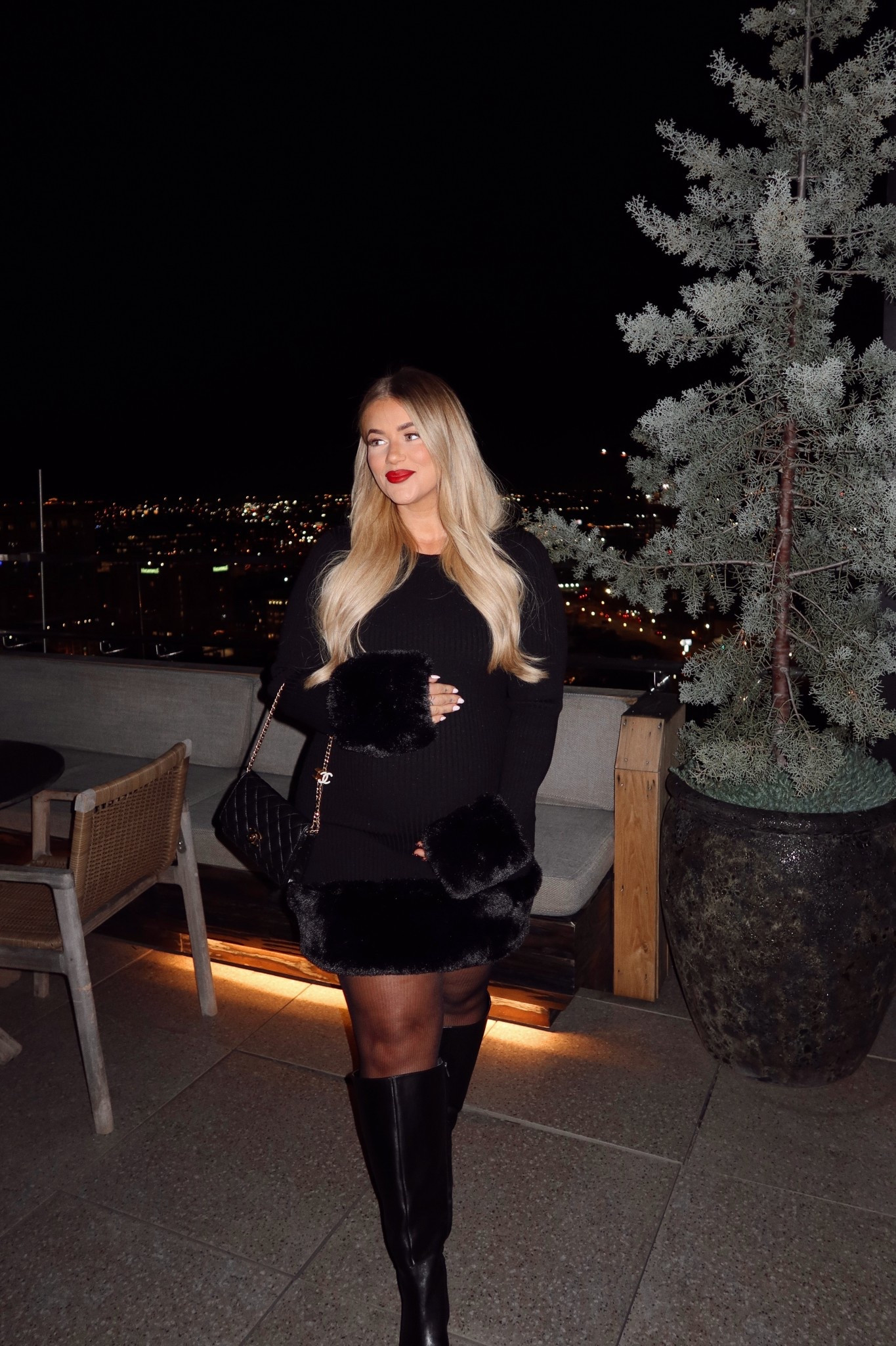 Cuttest Christmas party dress or even Christmas photos! I’m wearing a size large — code ‘take25’ for 25% off 🎄✨ tights are an L/XL 