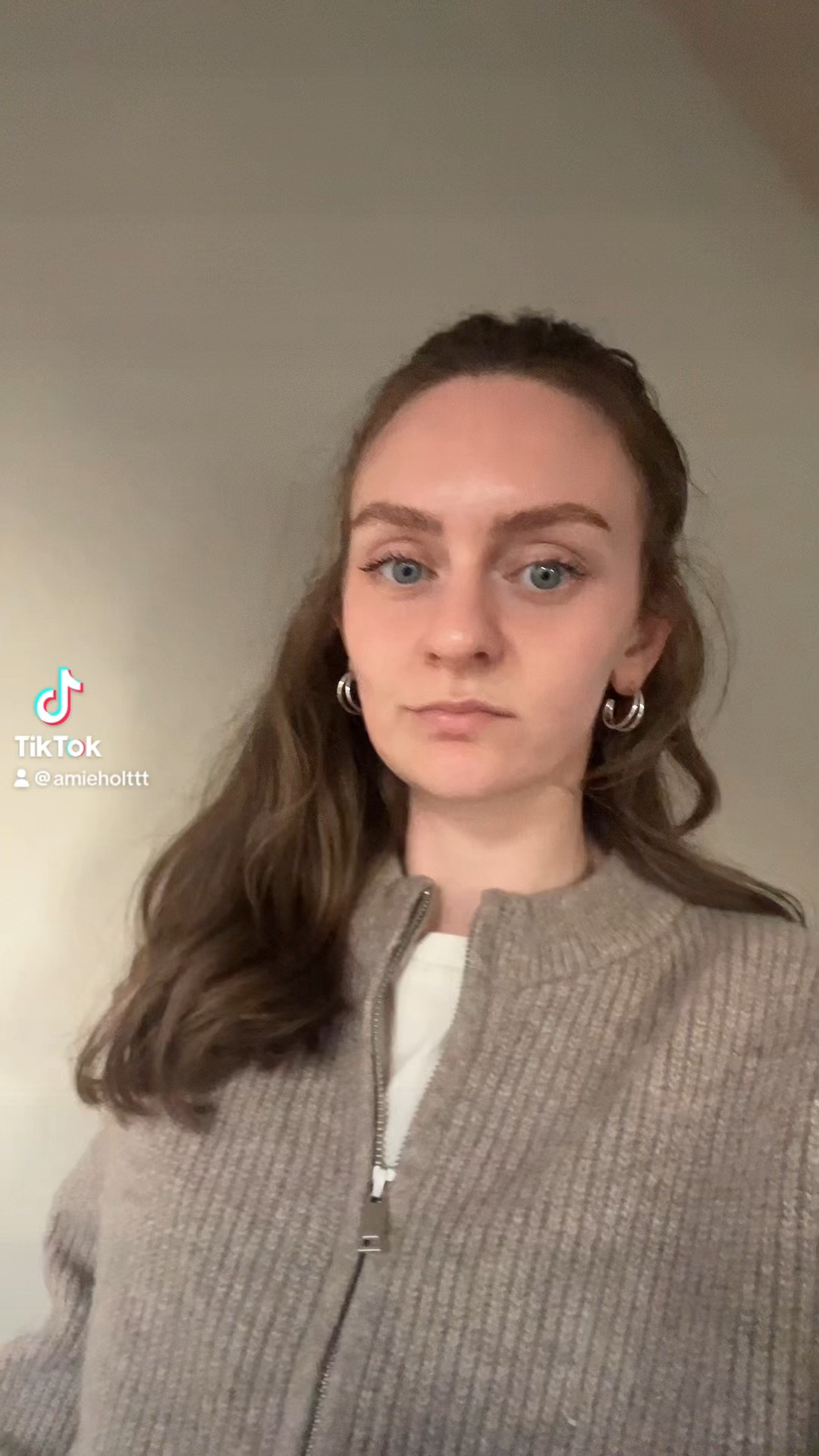 Zip up neutral cardigan of dreams - it’s SO soft! And can be worn open, closed or half zipped 

#LTKsale #LTKwinter #LTKuk