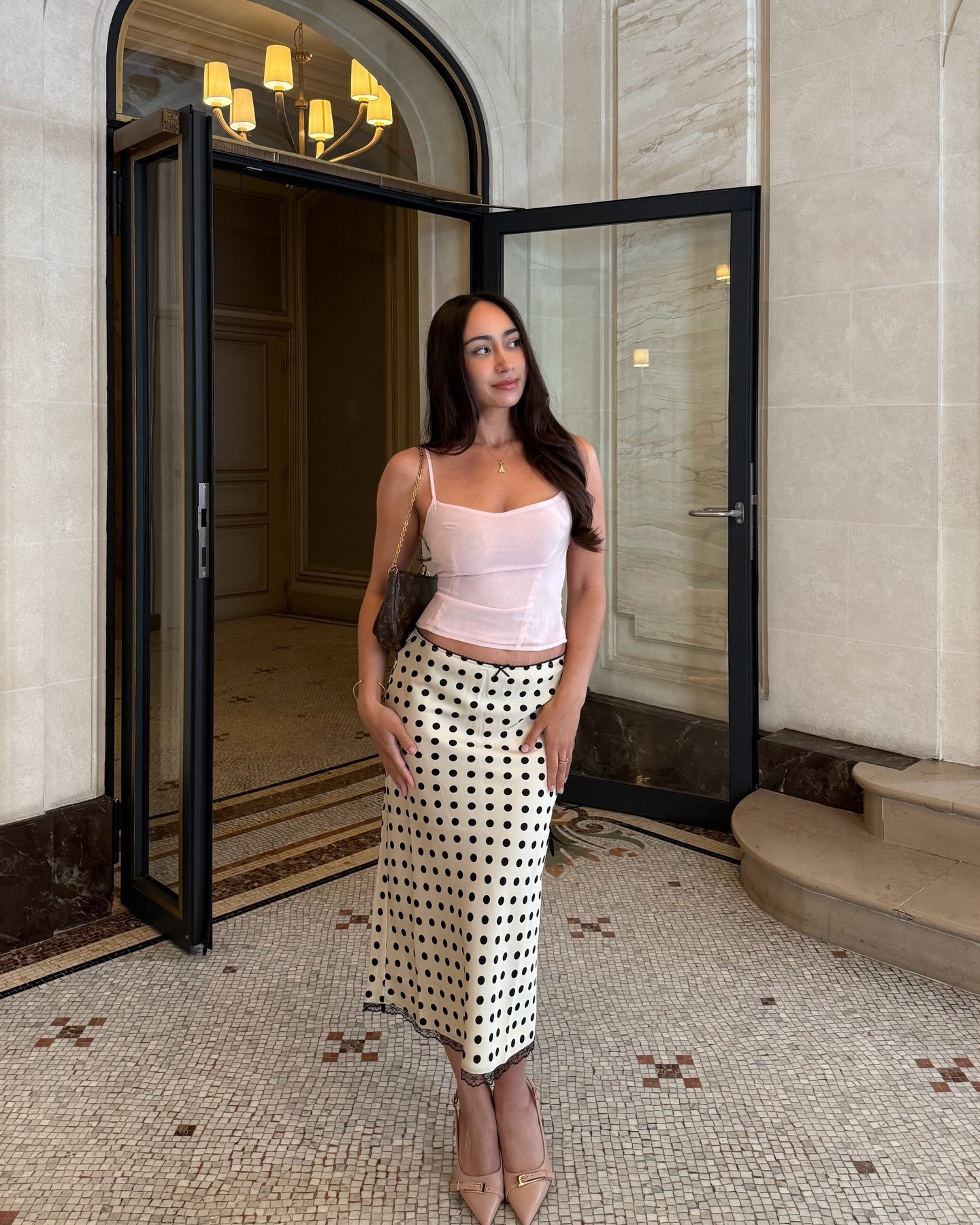 ready in 5 @cottoncandyla #cottoncandyla 

#parisfrance #pinterestgirl #polkadotskirt #pinterestinspo