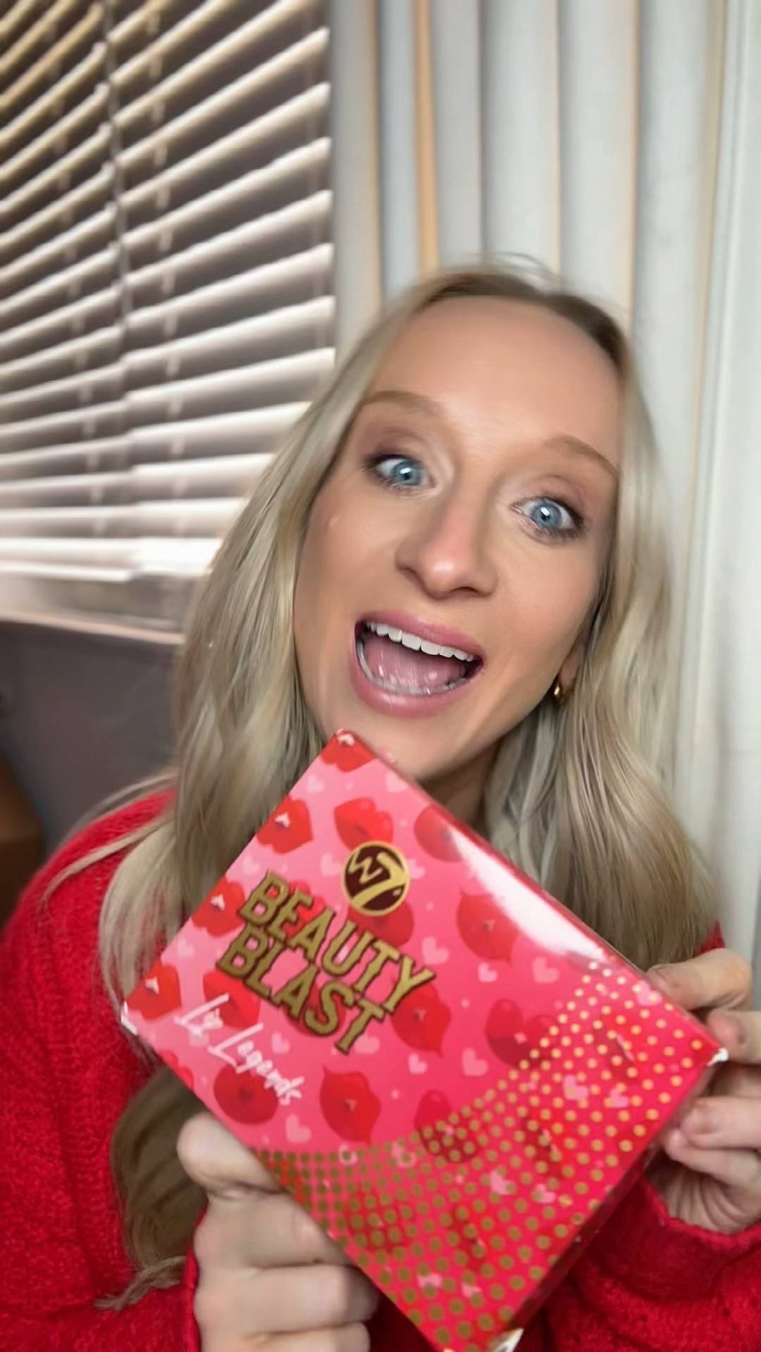 This is such a great lip bundle set for an AMAZING price!! Lip scrubs, lip masks, lip balms, it has it all and is so hydrating! I’ve been using for the past week at night to try and I wake up with my lips feeling sooo good the next morning! Would make a great gift! 

#LTKGiftGuide #LTKBeauty #LTKselfcare