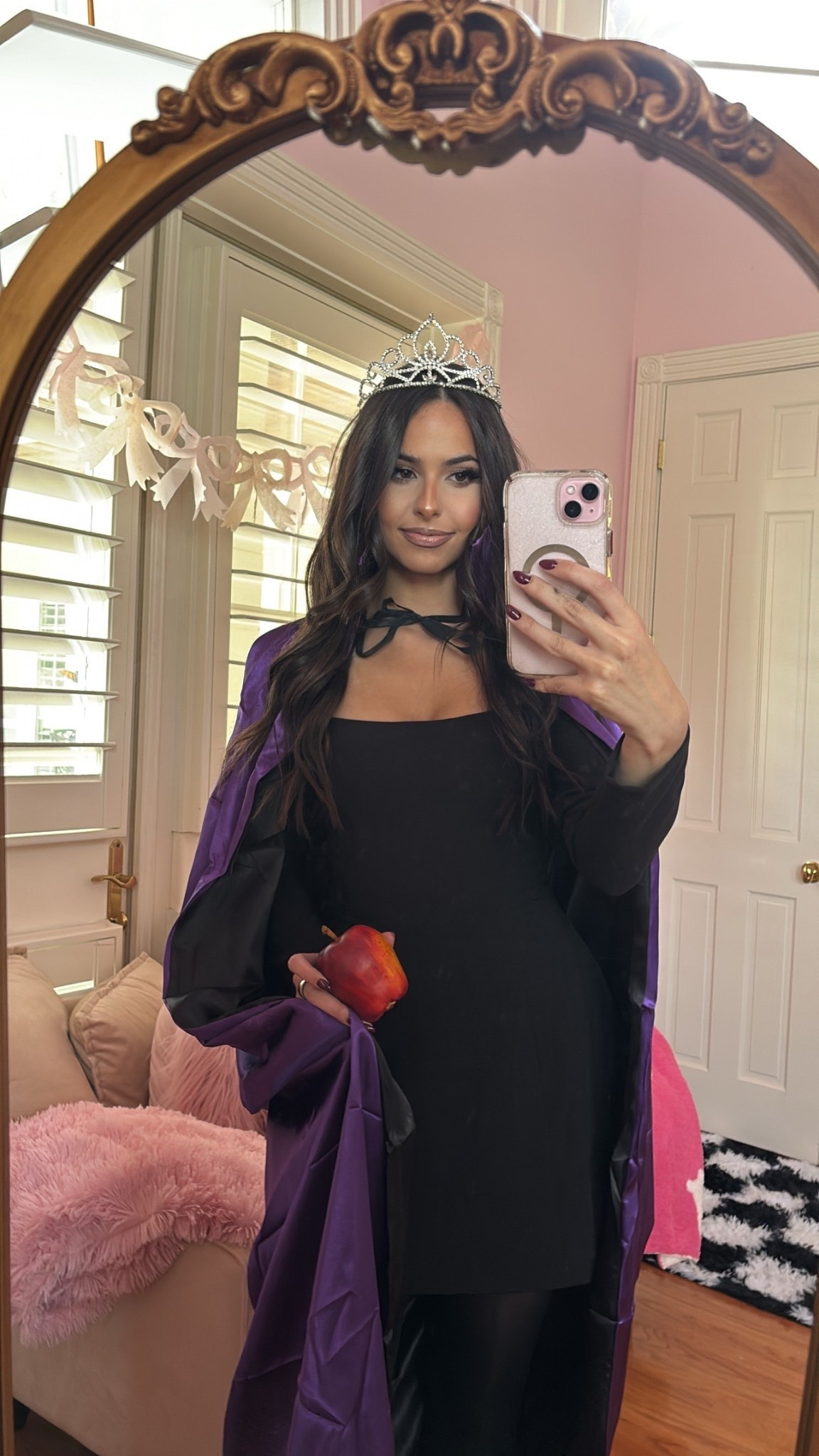 super cute and easy costume! evil queen- very chic 

#LTKHalloween