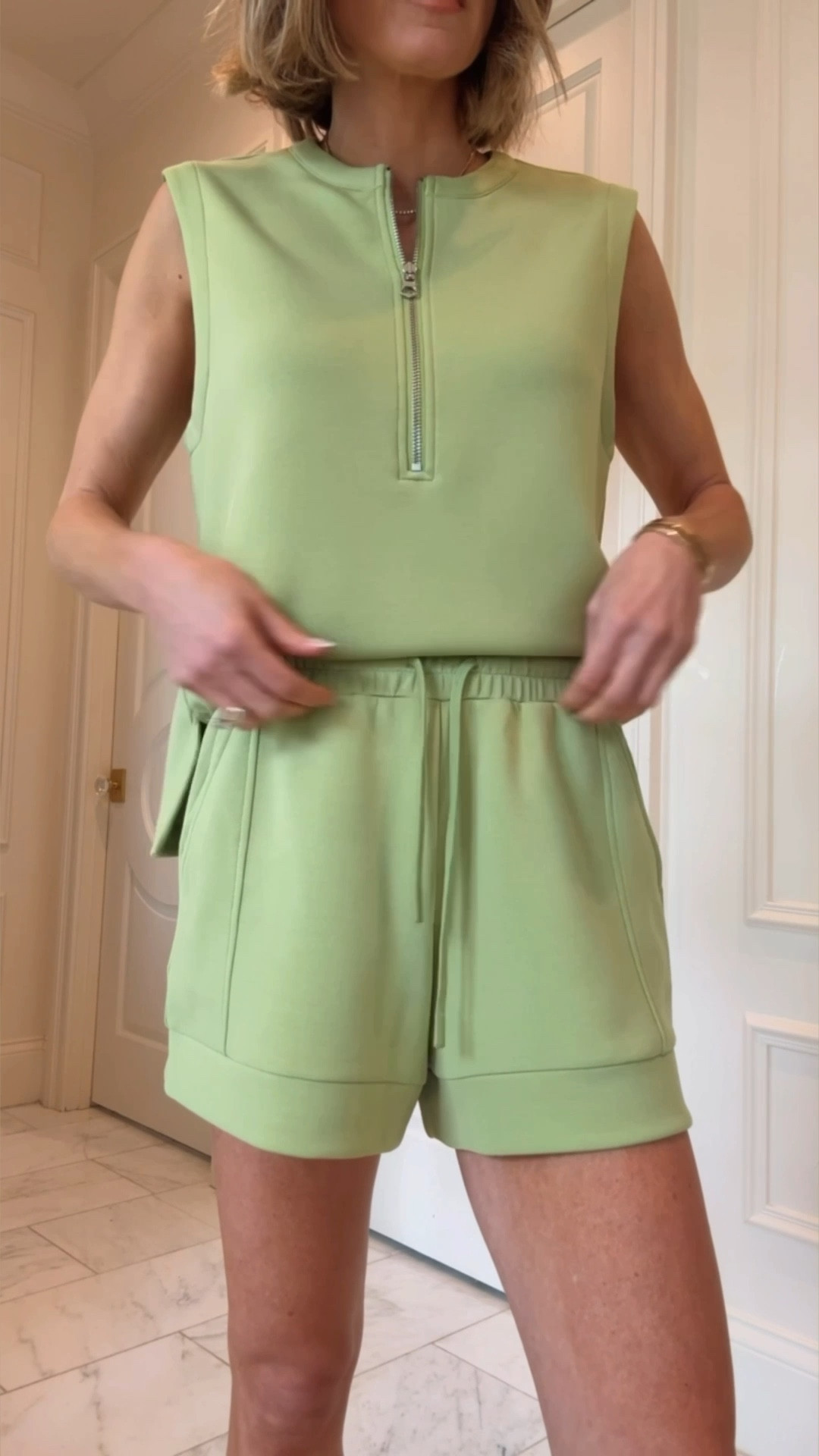 Some really cute and comfy @Varley matching dress for spring and summer. 

Casual spring outfits
Mom friendly matching fits