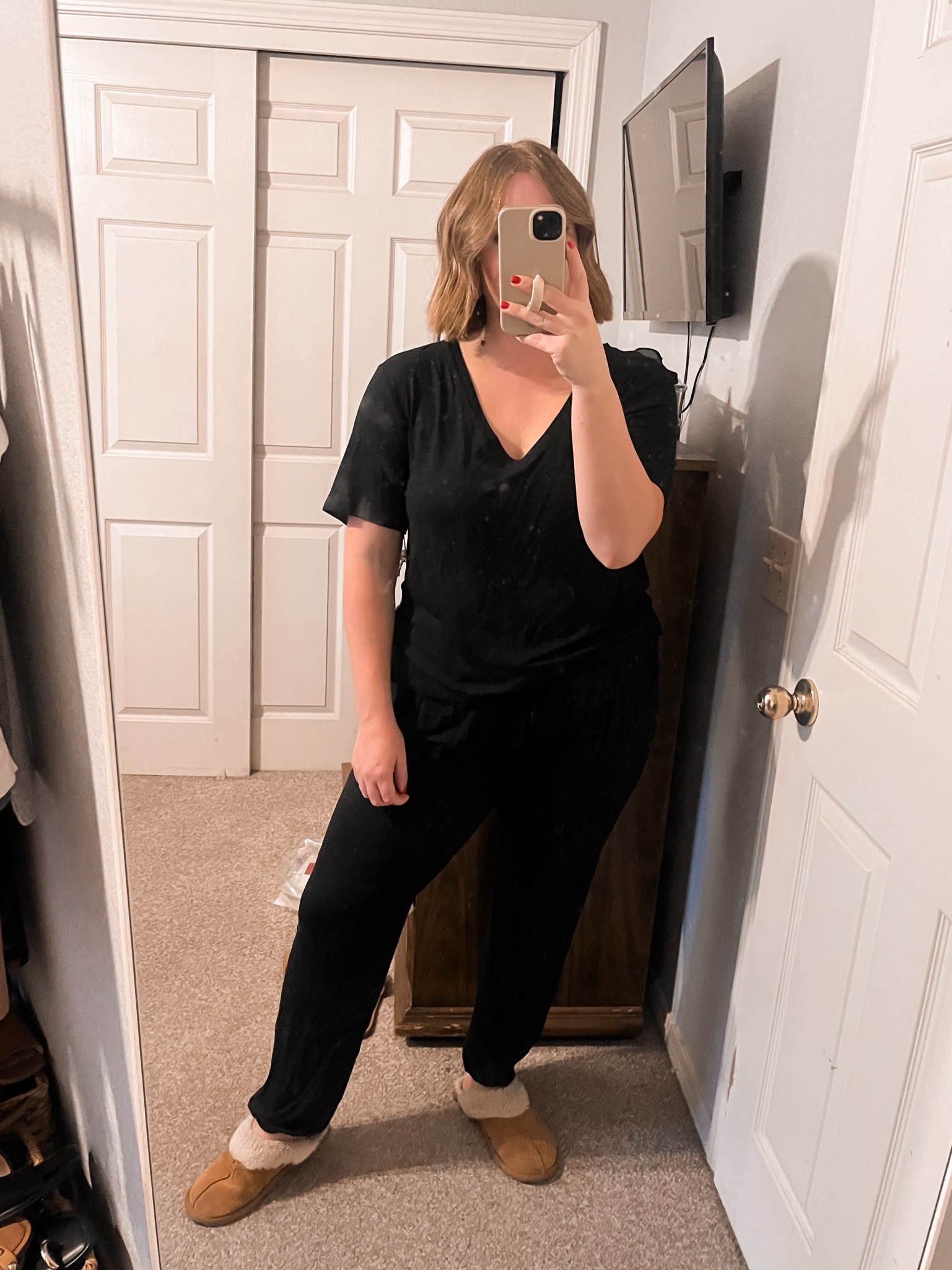 New cozy pajamas at Target// perfect for lounging too! Soft, lightweight, and has pockets 

Wearing L (tts) I’m 5’4

#LTKMidsize #LTKFindsUnder50