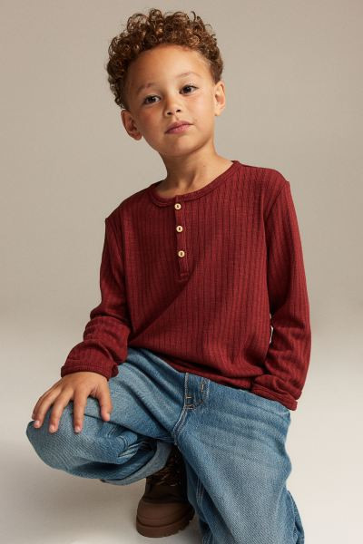 2-pack Ribbed Henley Shirts - Red/light beige - Kids | H&M US | H&M (US + CA)