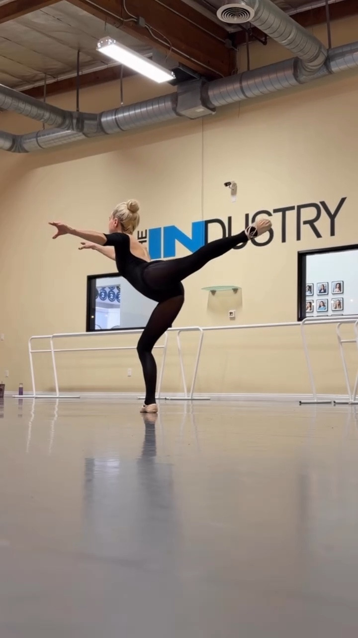 send this to the version of you that almost gave up

she’d be really proud of you right now 🩰😊

.
.
.
.
.
.
.
#strongwomen
#momlifeunfiltered
#millennialmom
#womenwhomove
#healingjourney