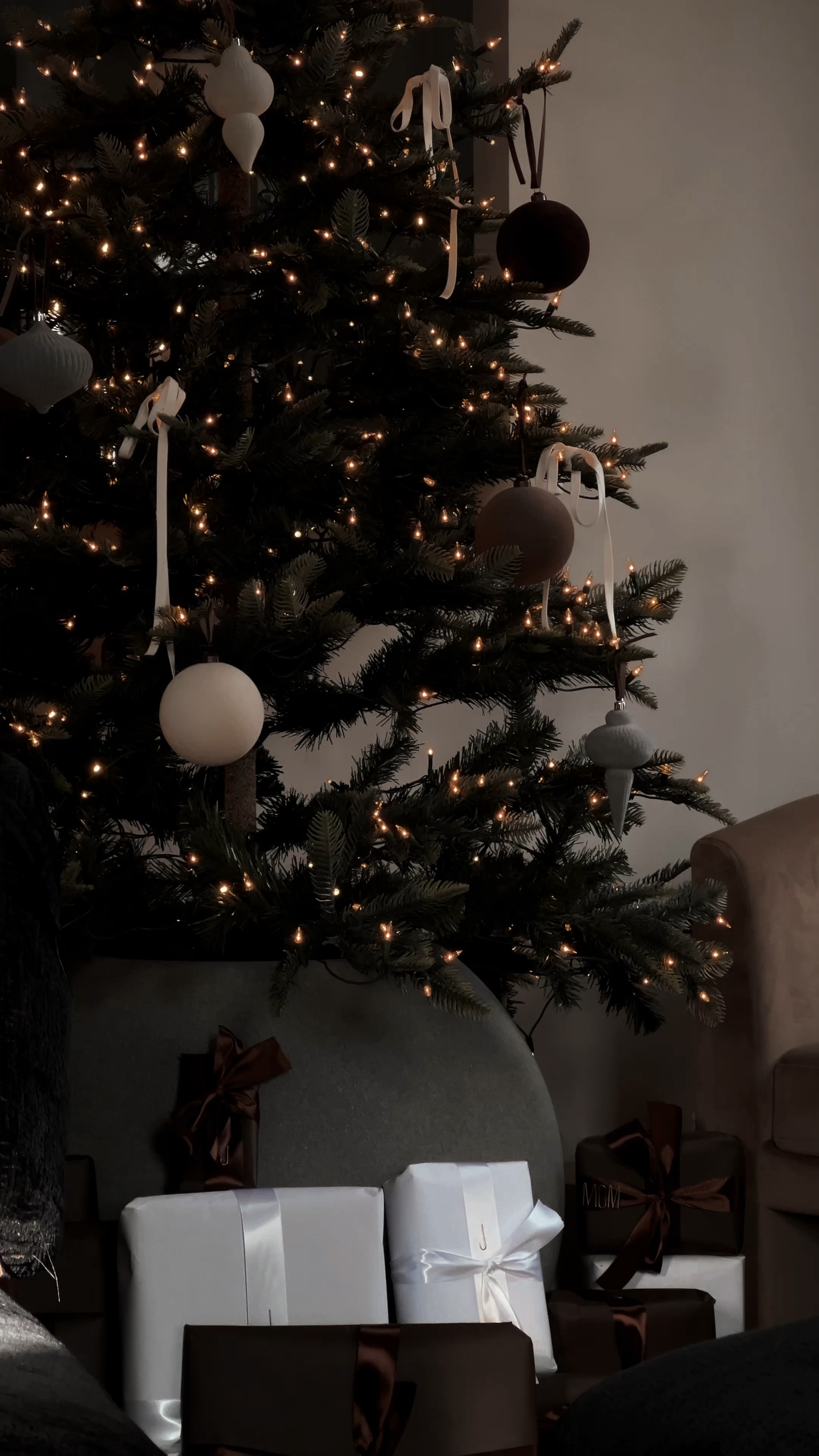 My viral tree from last year. I absolutely loved it and will be using it for years to come. The branches are so realistic and I added a few strands of twinkle lights to give it that extra festive WOW factor 🌲✨


#christmastree #christmaslights #christmasdecor #homedecor #holidaydecor #christmas 

#LTKSeasonal #LTKHome