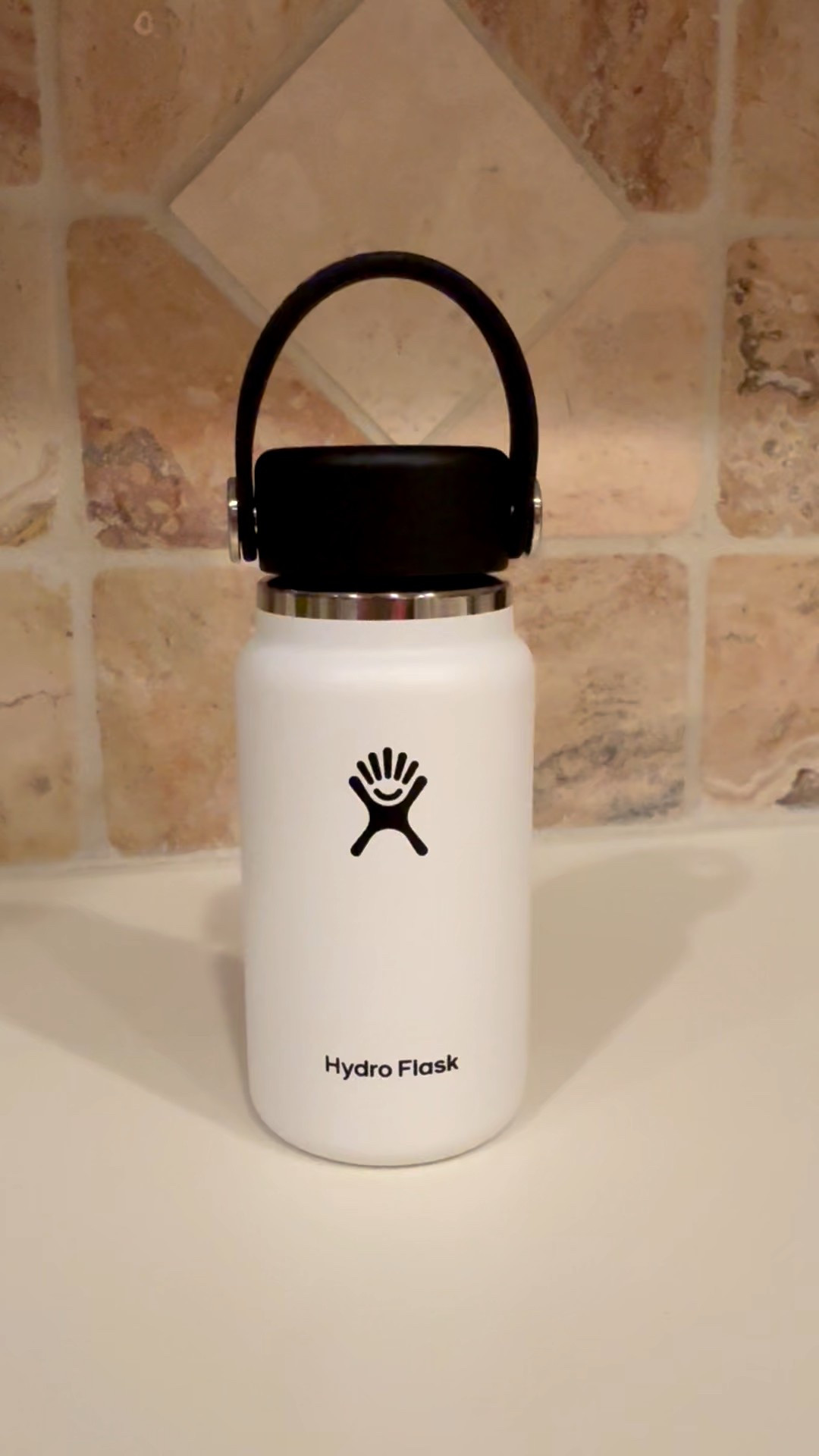 How cute is this Hydroflask? 🤍 All I can say is it’s adorable, and still does what it’s best known for … keeping drinks cold and hot. 

This is perfect if you’ve started making your own probiotic shots, juicing, or need a flask for tailgating. No judgement here. 😉

#hydroflask #waterbottle #juicer #juicing #guthealth #wellness #hydration #watergoals #workingout #exercising #resolutions #morningroutine

#LTKfitnessgoals #LTKActive #LTKmorningroutine