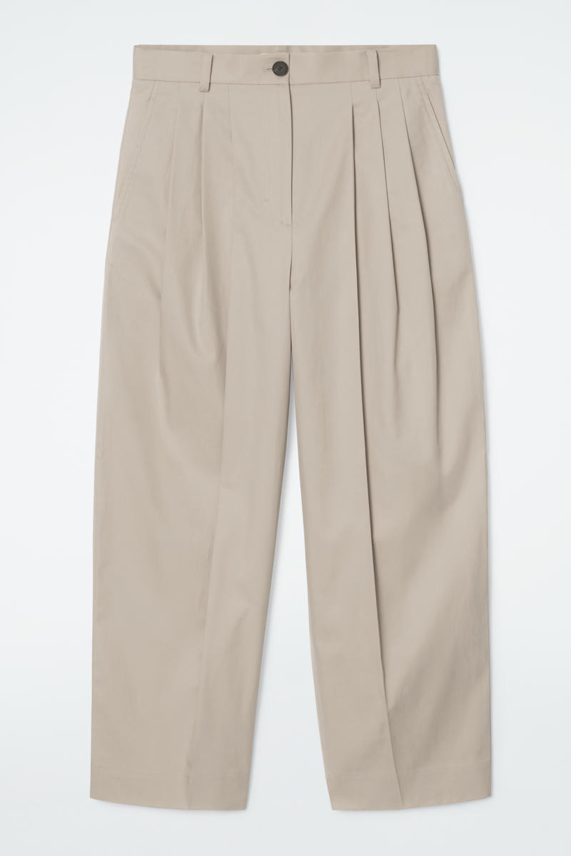 Pleated Barrel-Leg Cotton Trousers in Beige | COS UK