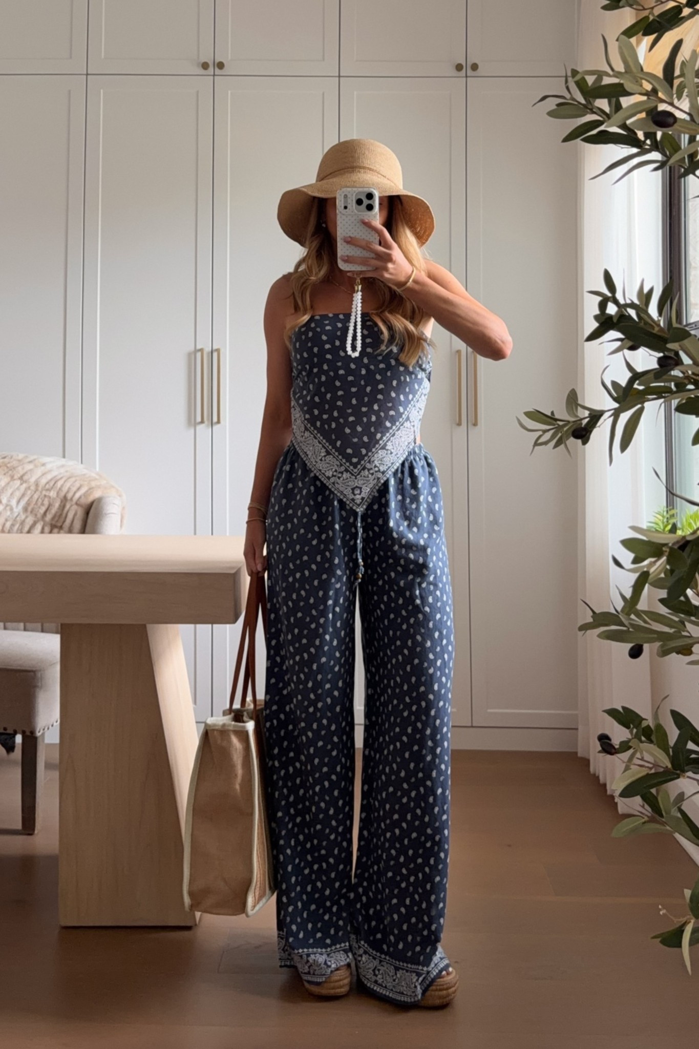 this target set 😍 top: xs // pants: small (run true to size, i normally would grab a xs in pants— they’re a little big on me but perfect for the platform heel! i’m 5’3) // bag is old from amazon, added similars