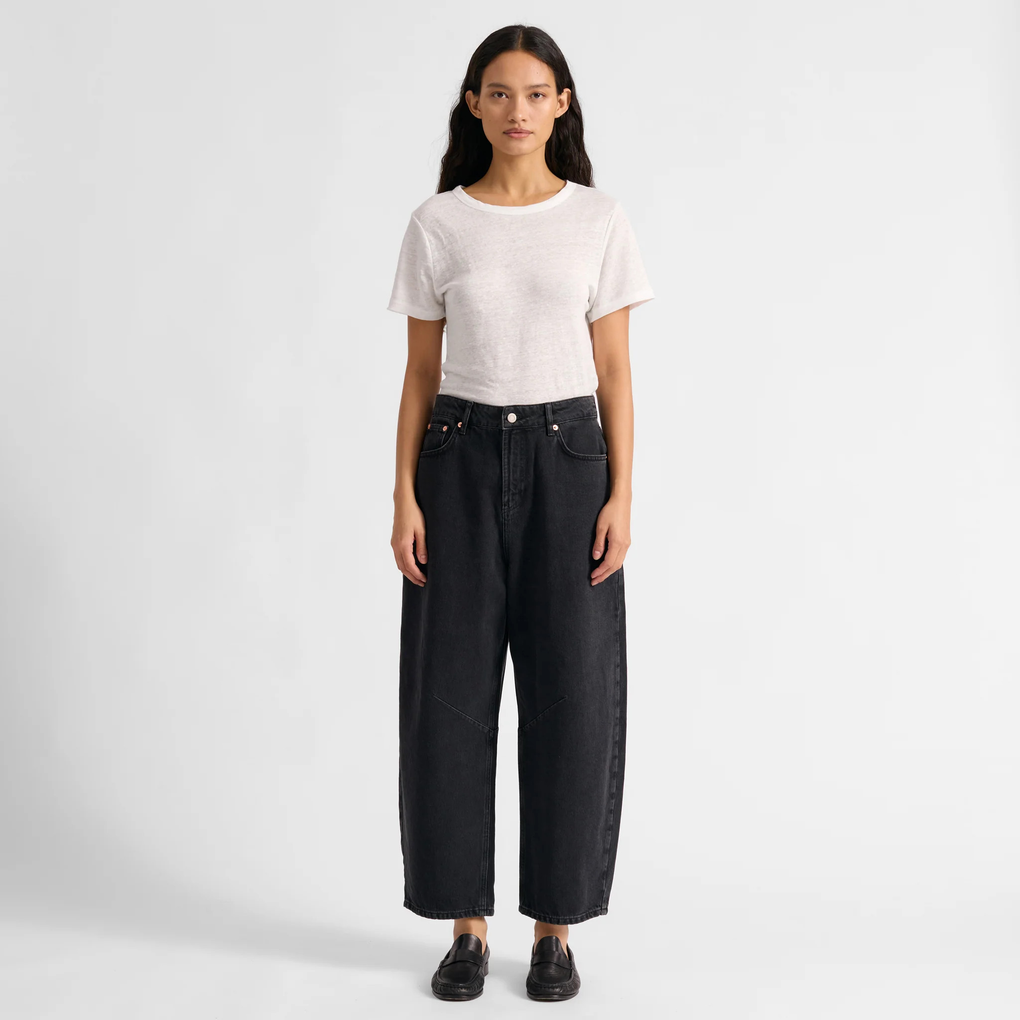 Black Mid-Rise Barrel Jeans | Albaray