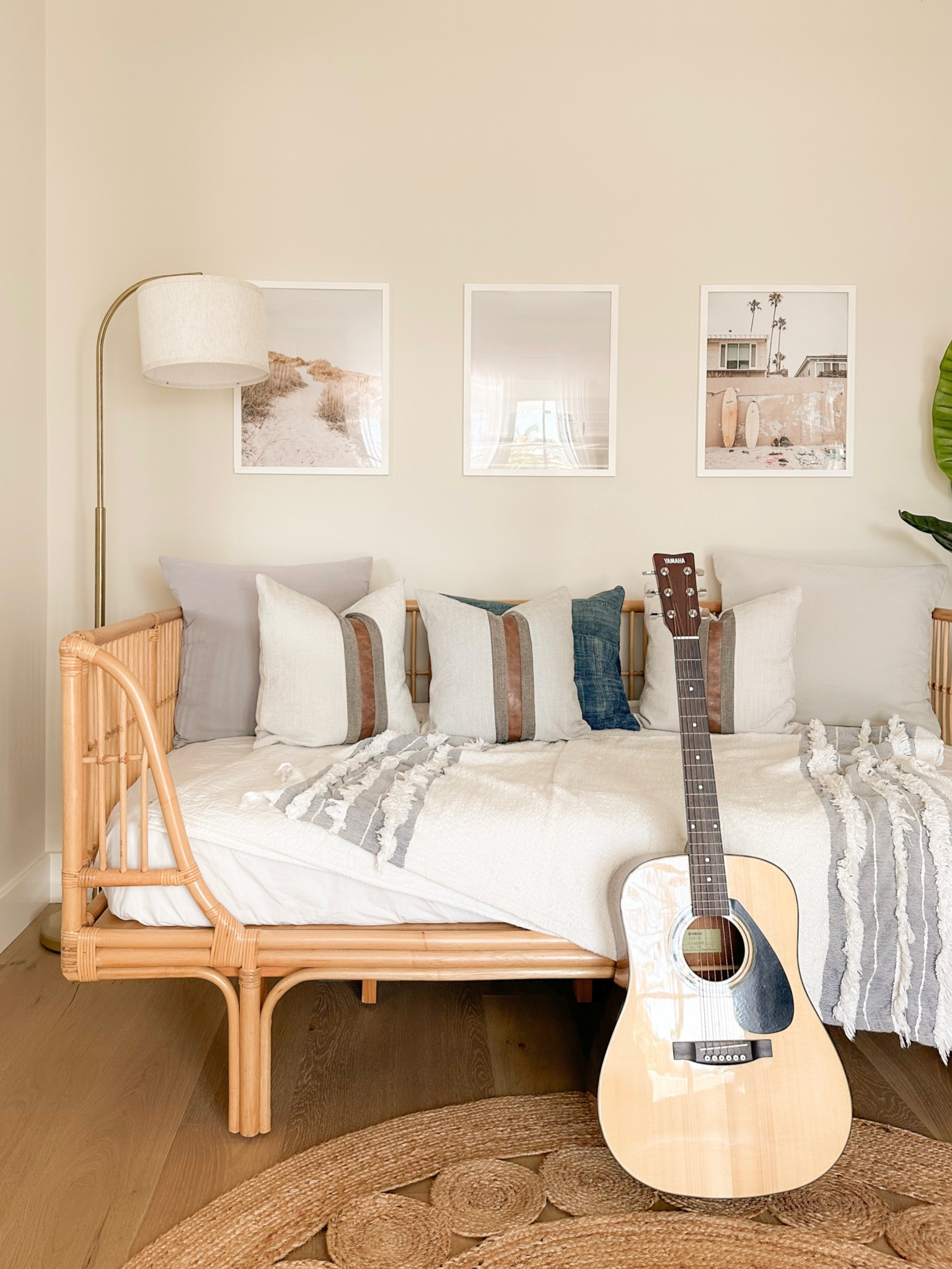 #lamp #modernlamp #dimminglamp #lampshade #coastallamp #daybed #rattandaybed

#LTKhome