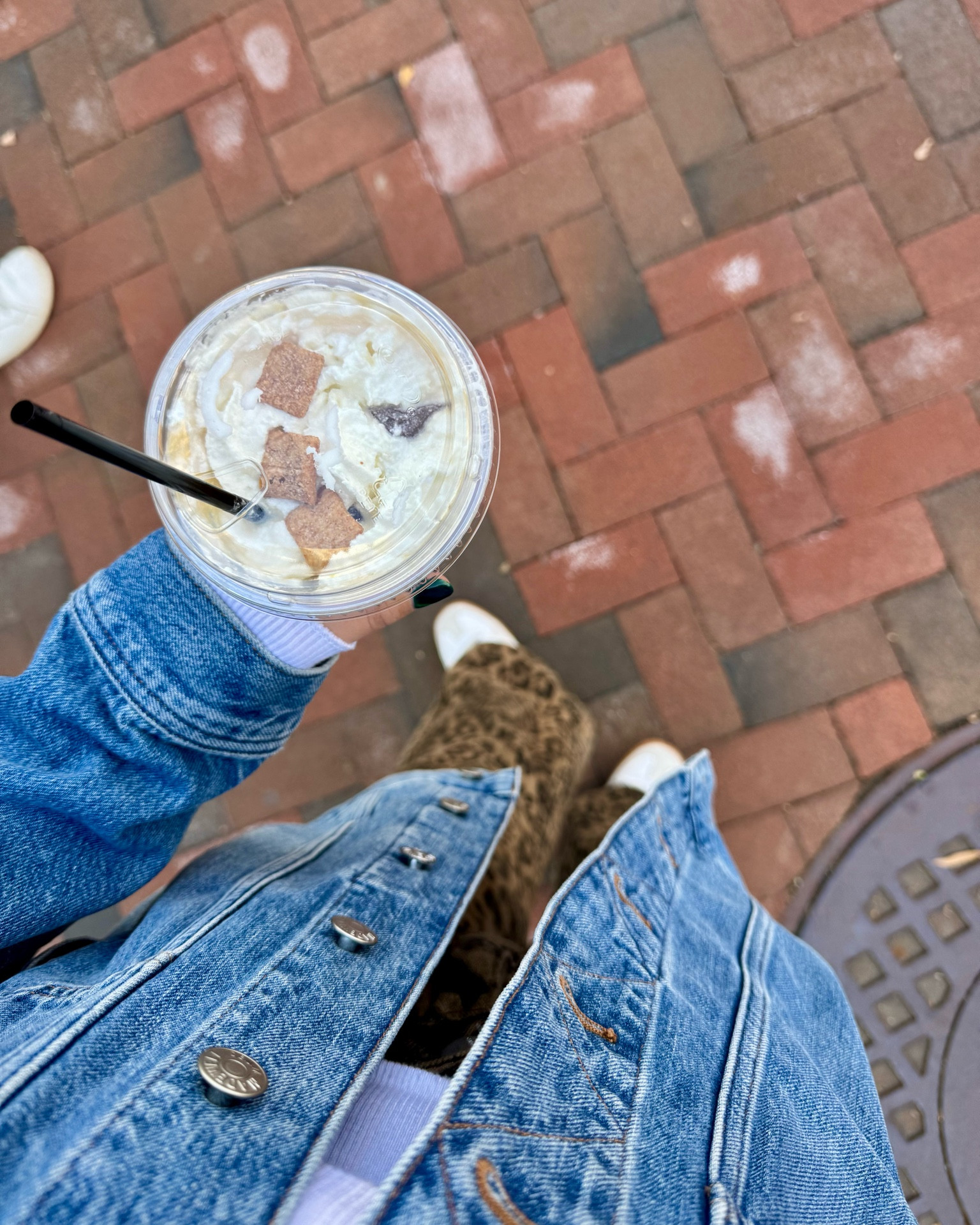 Sunday fit: leopard jeans and oversized trucker jean jacket 

#LTKMidsize #LTKFindsUnder100 #LTKStyleTip