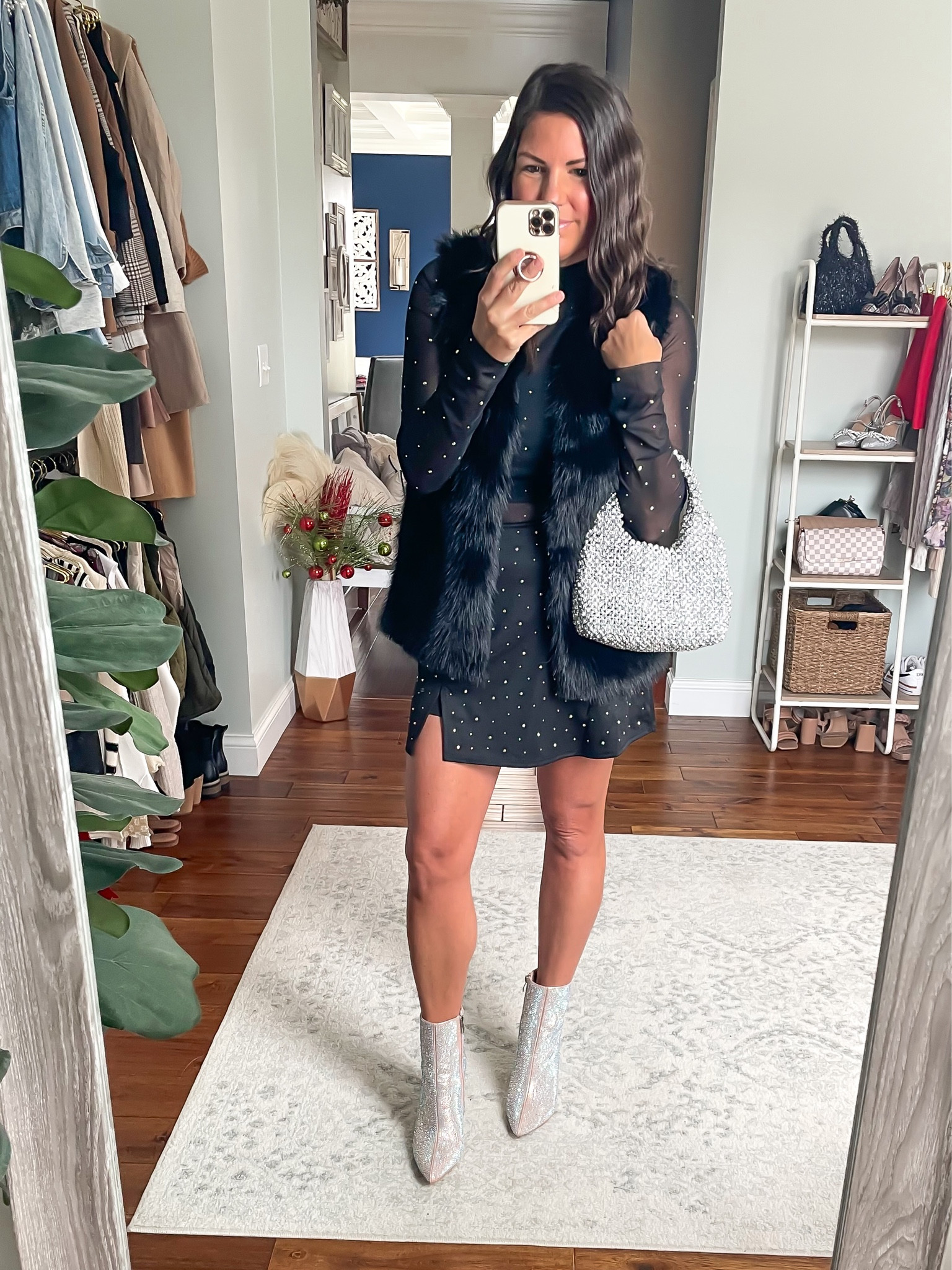 Holiday look 
Holiday party 

#LTKHoliday #LTKfindsunder50 #LTKstyletip