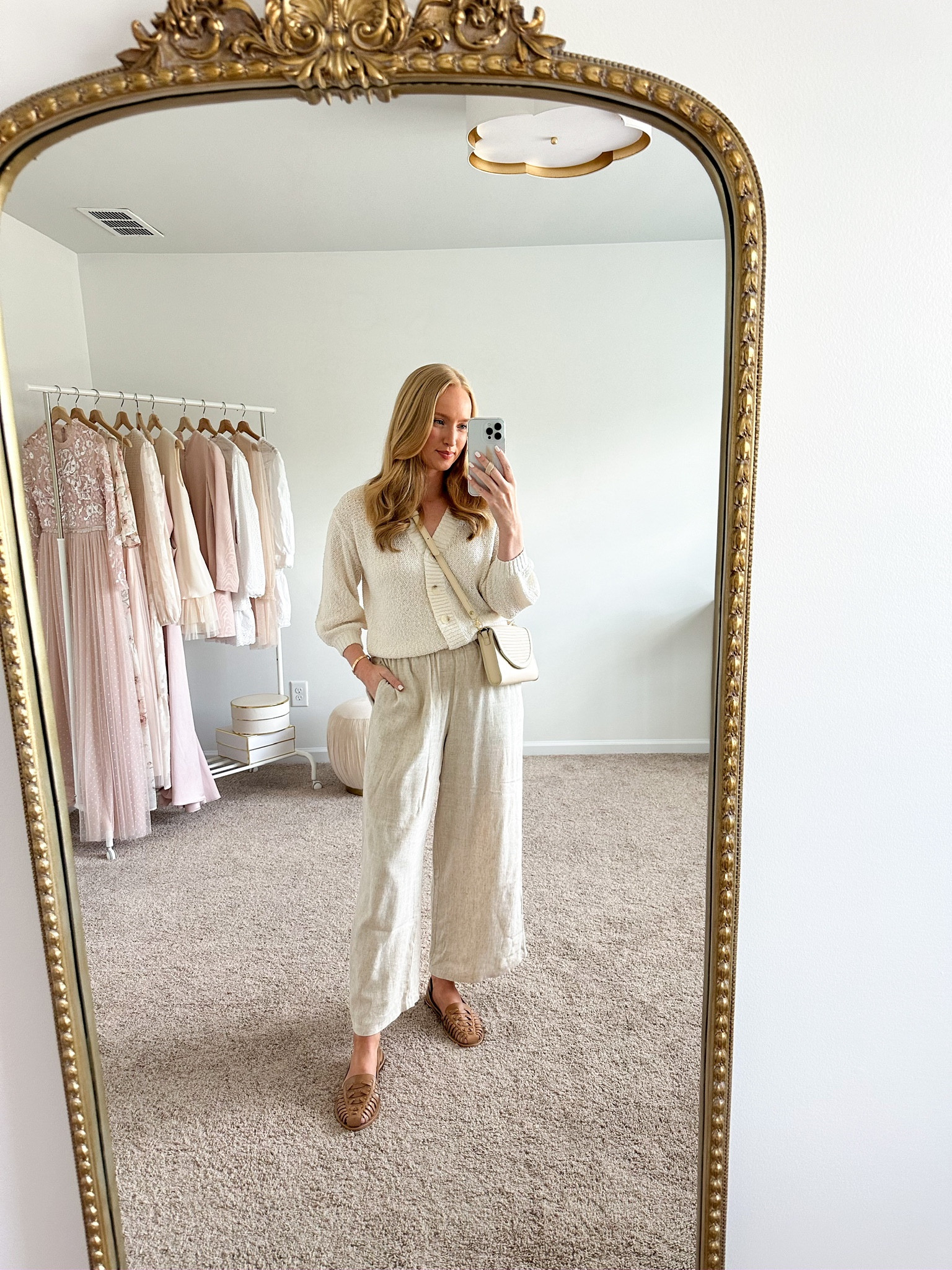 I love this casual neutral look for spring! Gorgeous lined blend pants and cream cardigan! 

#LTKSeasonal #LTKstyletip #LTKFind