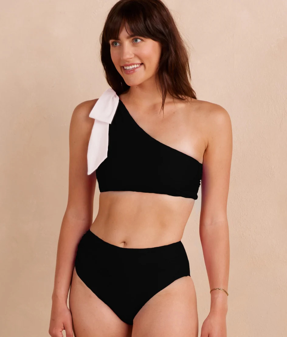 The Bow-Shoulder Ruched Sidestroke Bikini Top | Summersalt | SummerSalt