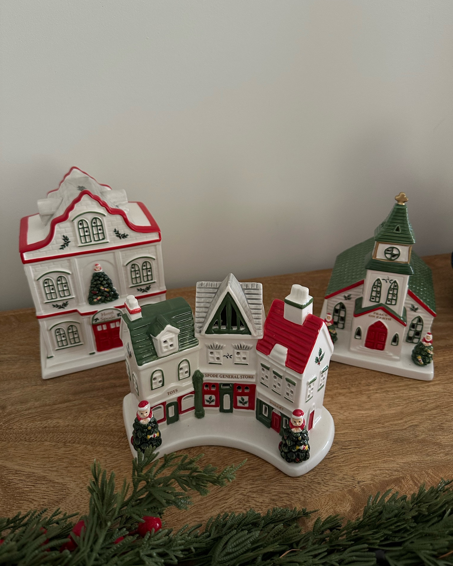 Spode village 🎄✨

#LTKGiftGuide #LTKHoliday #LTKSeasonal